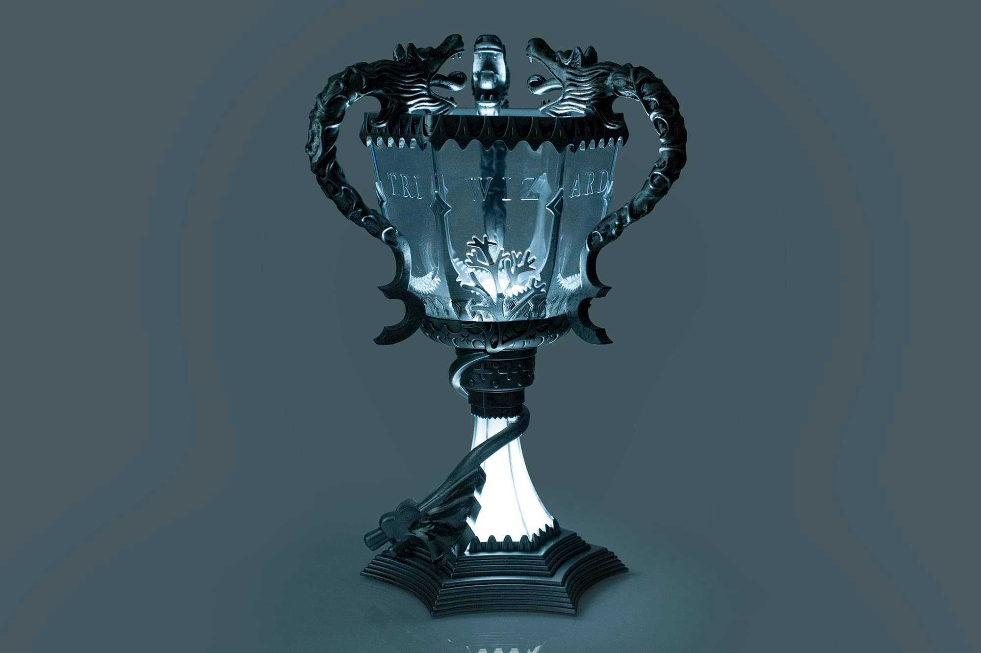 ⭐新品⭐ ハリー・ポッター Triwizard Cup　トロフィー　ライト Triwizard Light Up Cup | Harry Potter Shop US