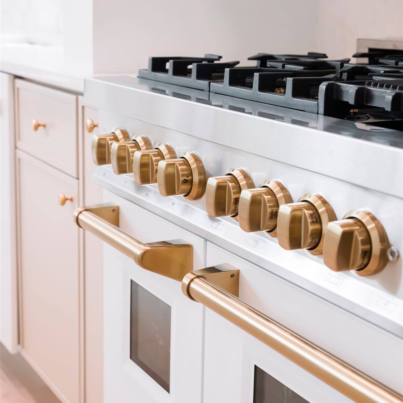 The text on the image reads "Maxaio Dake High."