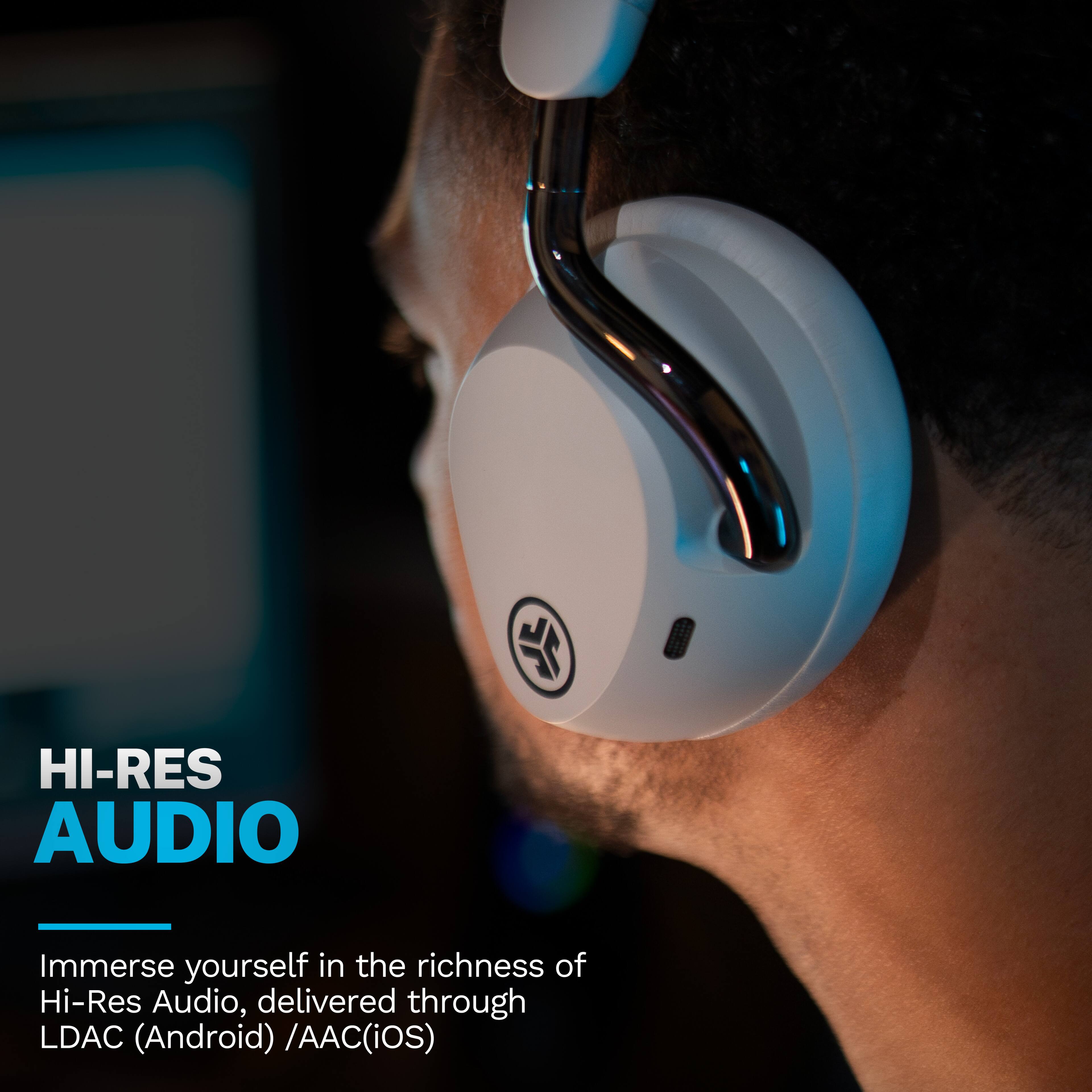 HI-RES AUDIO

Immerse yourself in the richness of Hi-Res Audio, delivered through LDAC (Android) / AAC (iOS)