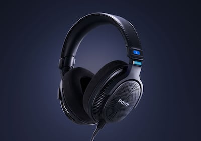 Sony MDR MV1 Open Back Reference Monitor Headphones with Hard Sony MDR MV1 Open Back Reference Monitor Headphones with Hard
