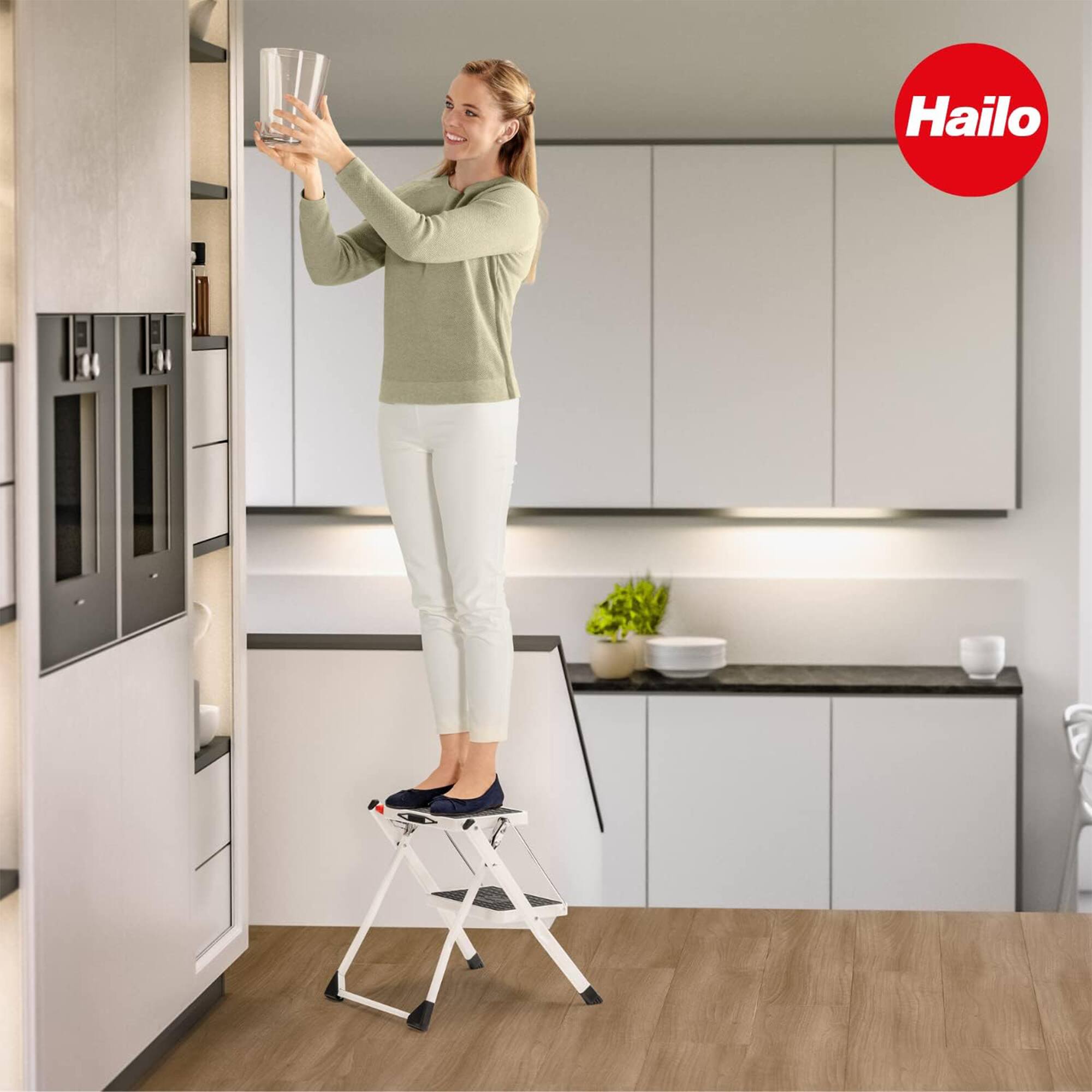 Alt View 4. Hailo - MK60 Mini Steel 2-Step Stool - White.