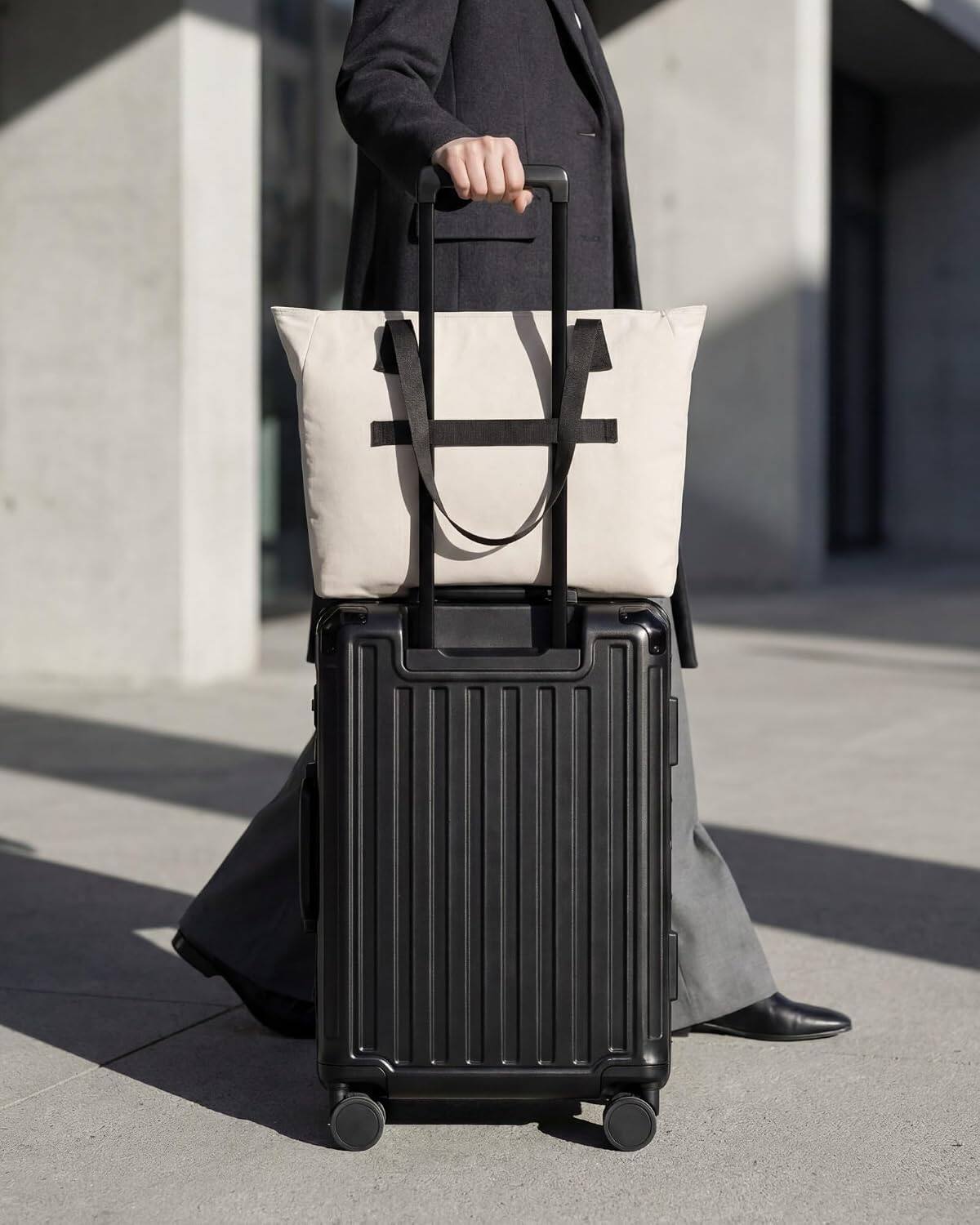 Angle. LUGGEX - LUGGEX Messenger Bag, 13-15.6 In Work Tote Bag with Laptop Compartment LTX04 - Black.