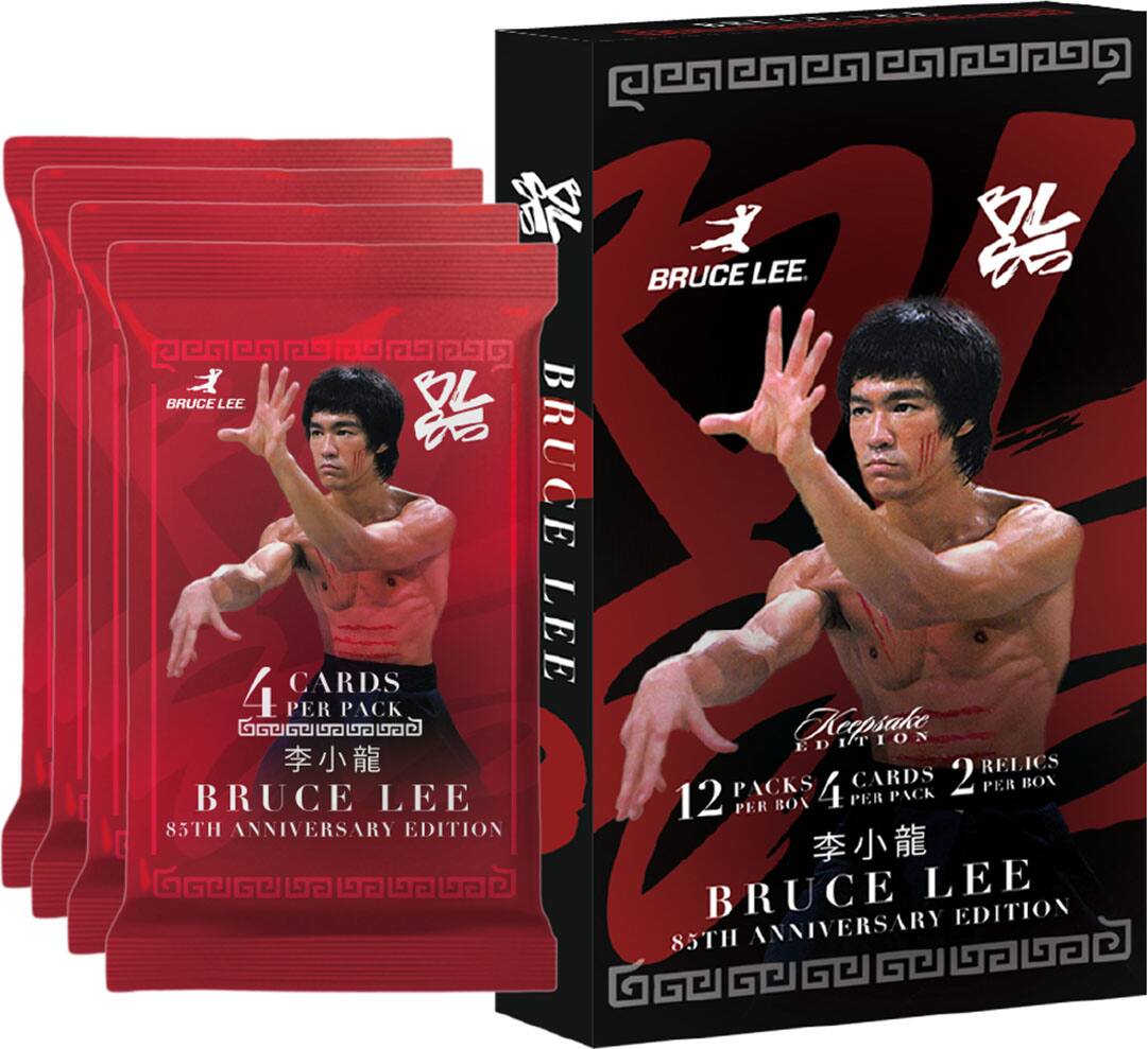 BRUCE LEE  
BRUCE LEE  
BRUCE LEE 85TH ANNIVERSARY  
PER CARDS PACK LEE EDITION  
LEE T 12 BRUCE PACKS PER ANNIVERSARY BOX  
Keepsake ED EDITION  
4 PER CARDS PACK LEE 2 EDITION RELICS PER BOX 85TH