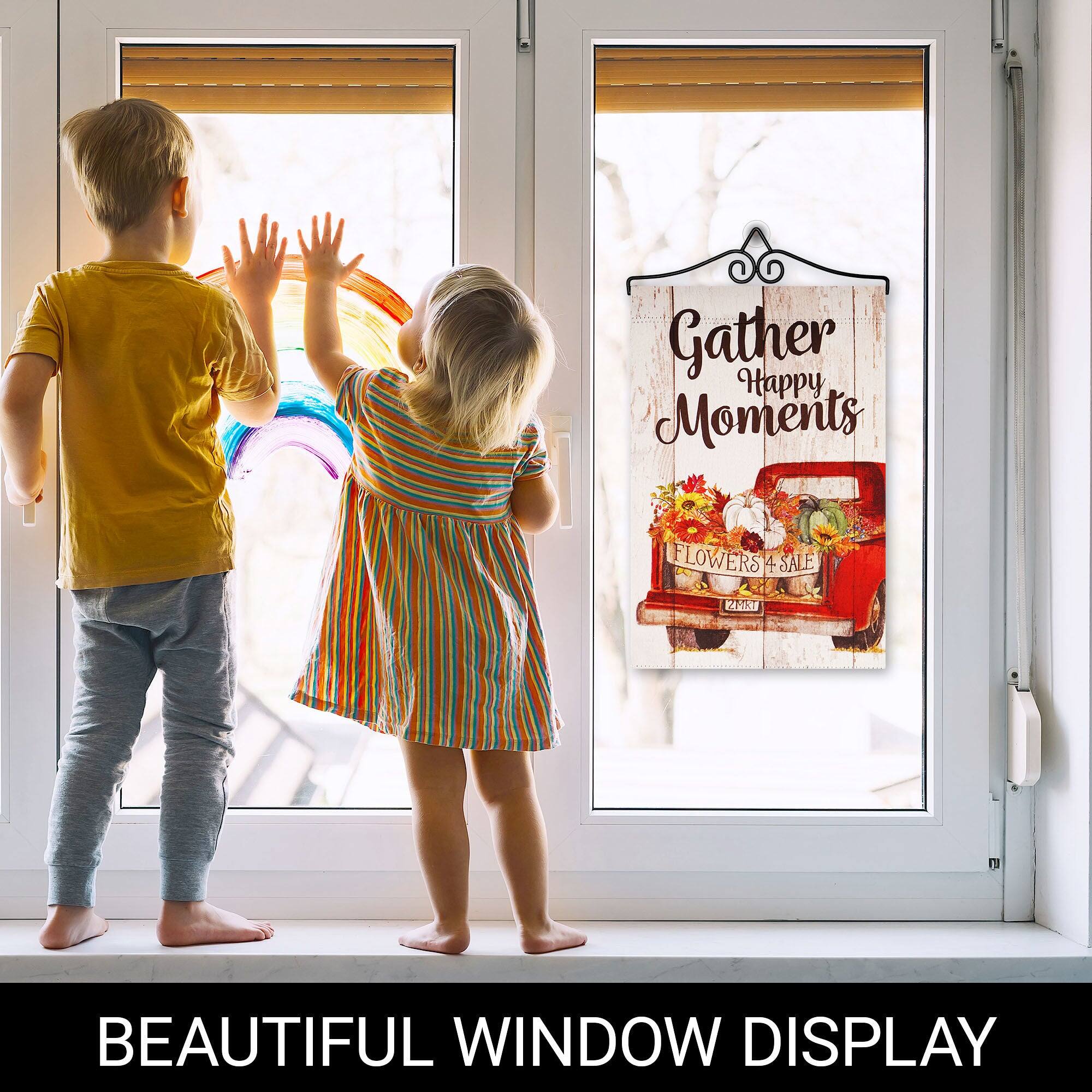 Gather Happy Moments  
FLOWERS FOR SALE  
BEAUTIFUL WINDOW DISPLAY