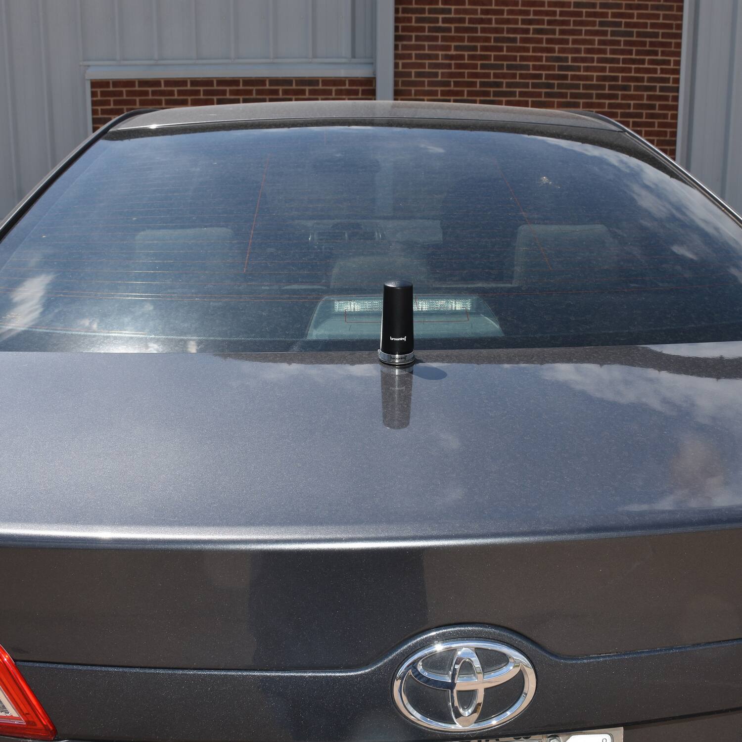 Alt View 2. Browning - 450 MHz to 465 MHz Low-Profile Antenna with NMO Mounting - Black.