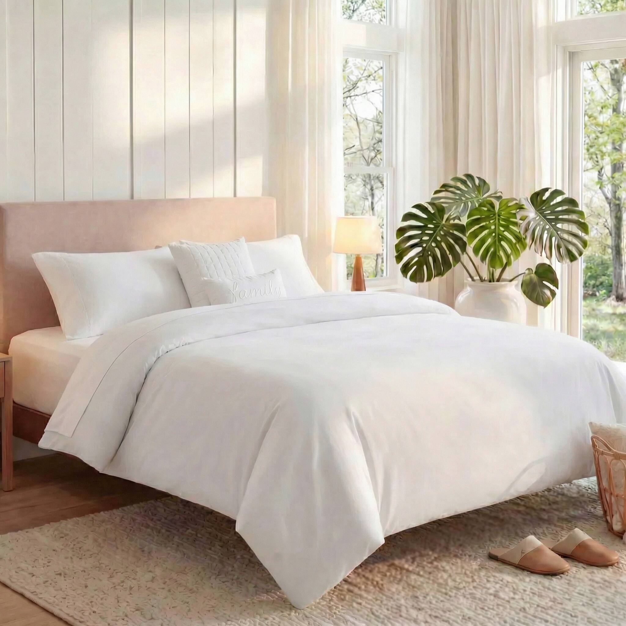 Front. Malletson - King Size 5-Piece Microfiber Duvet Cover Set with Cushions – Soft, Breathable & Easy Care - White.