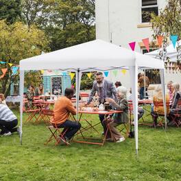 Mondawe - 10x10 FT Pop Up Canopy Tent w 3-Level Height & Carry Bag 100 sq ft Waterproof - White