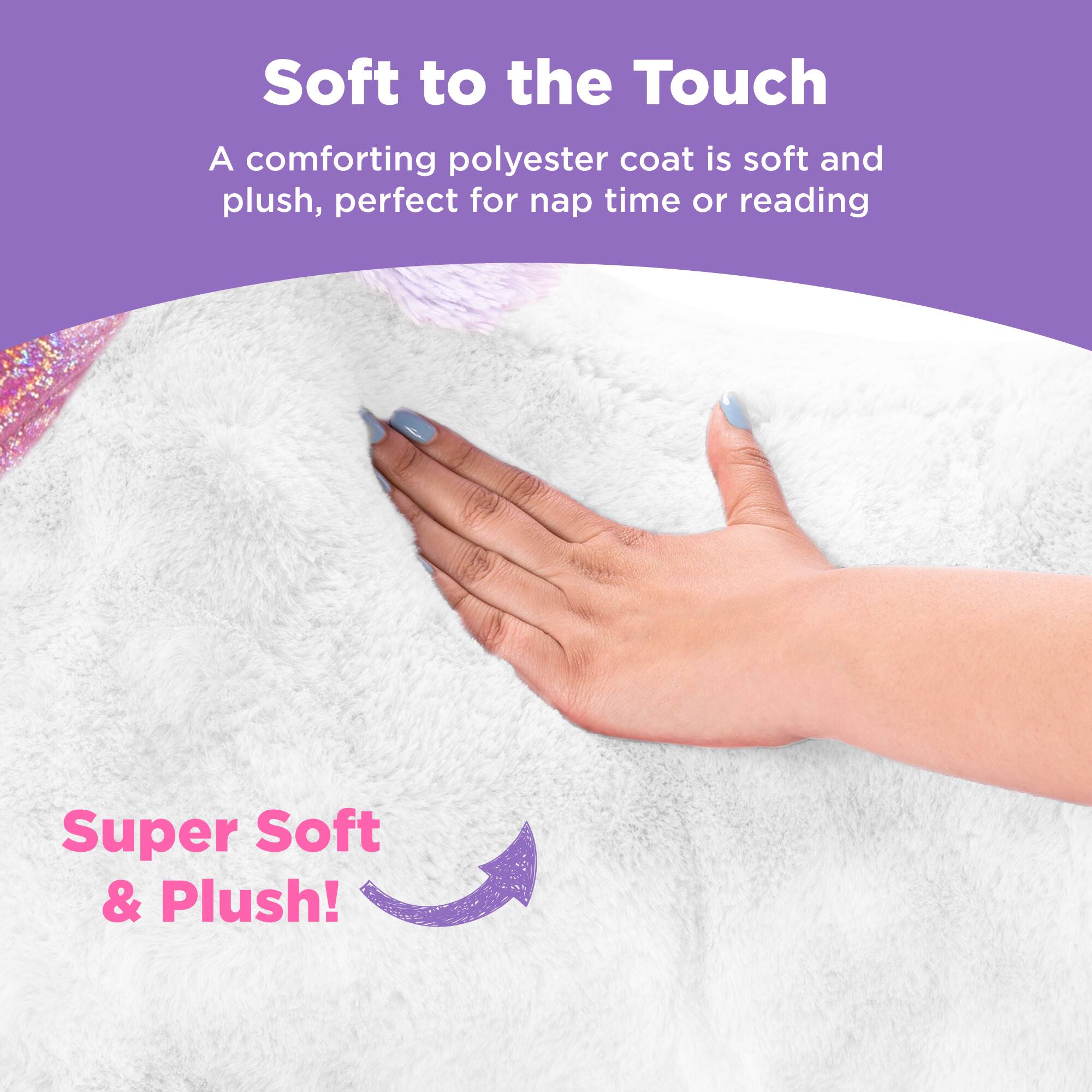 Soft to the Touch

A comforting polyester coat is soft and plush, perfect for nap time or reading

Super Soft & Plush!