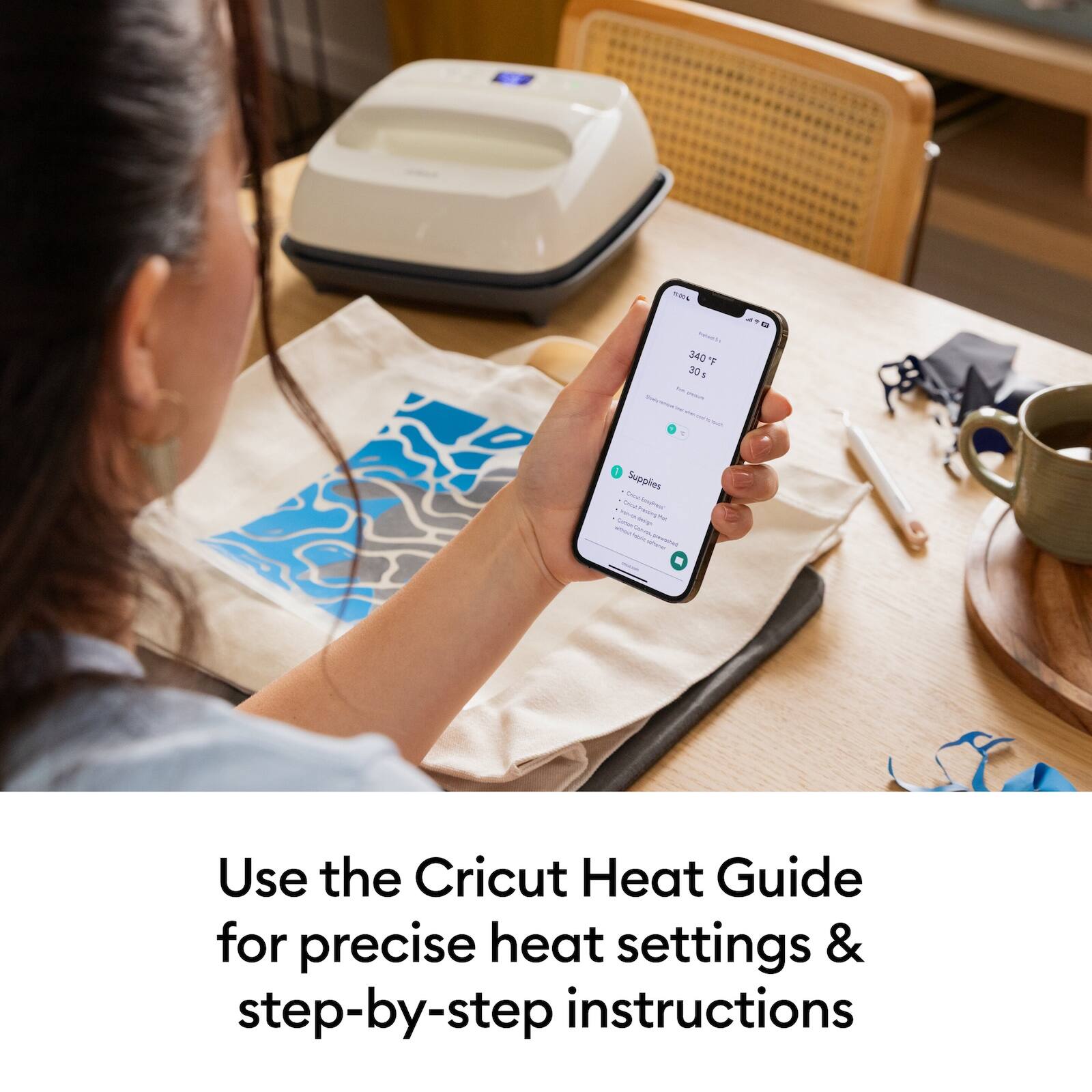 naS - 340 F  
301 - - - - 1  
Supplies - Sgha - - - - - - I - -  
Use the Cricut Heat Guide for precise heat settings & step-by-step instructions