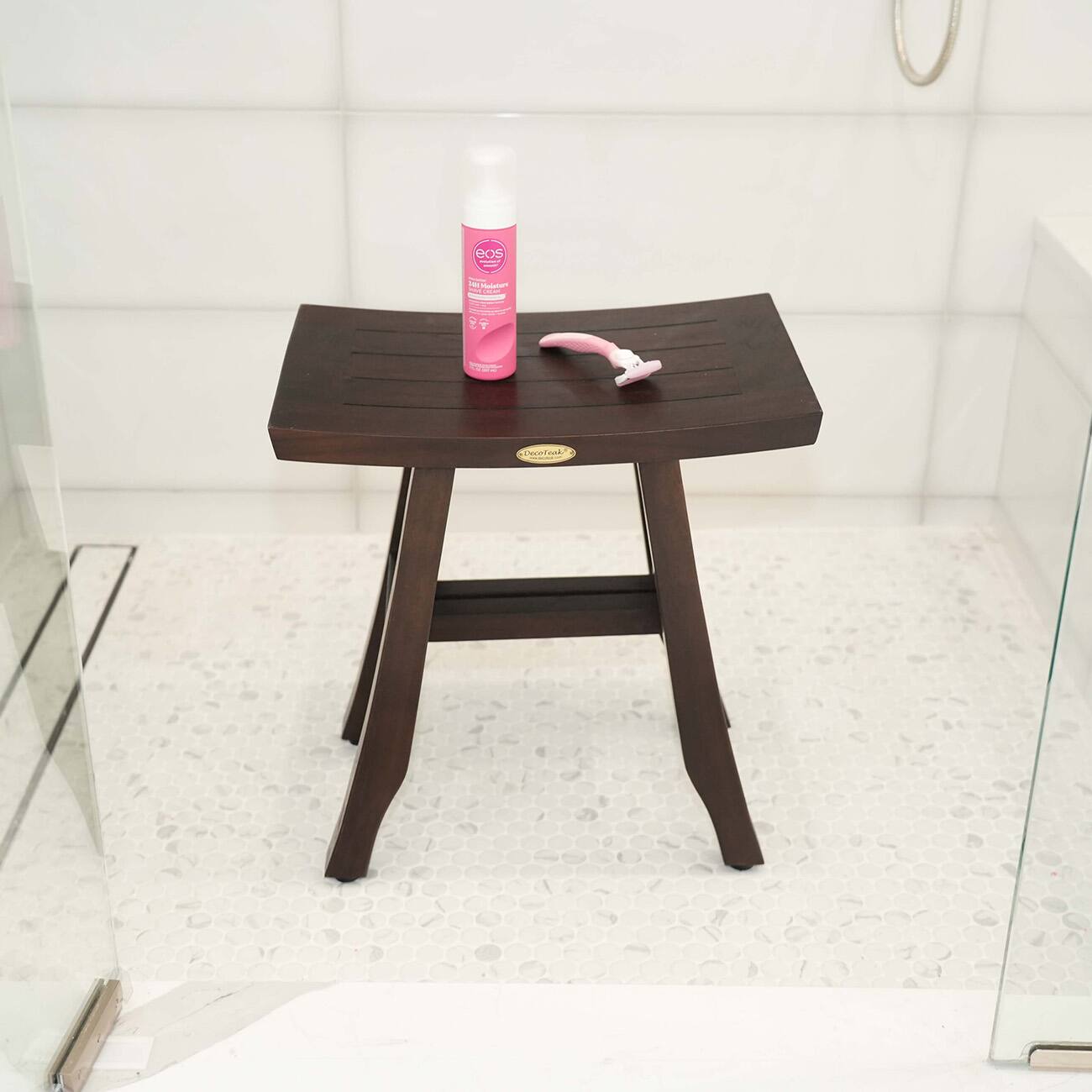 eos I - T  -- We natant