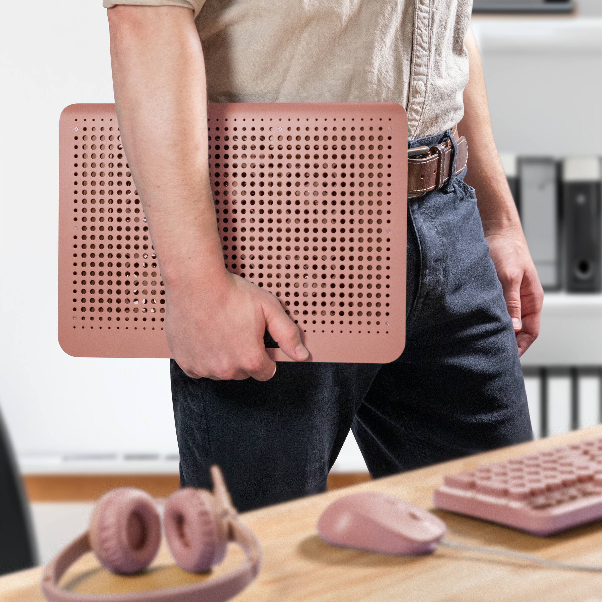 Alt View 4. ENHANCE - ENHANCE Aluminum Laptop Cooling Pad, 6-Fan Cooler Stand for 17 in Laptops (Clay) - Clay.