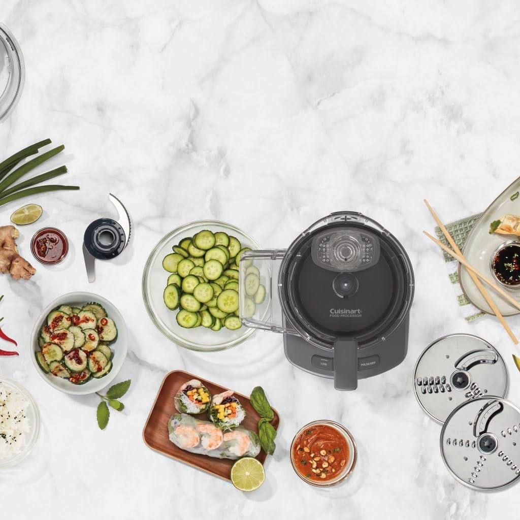 Cuisinart  
notcibe  
RESOA  
000d9  
aUa