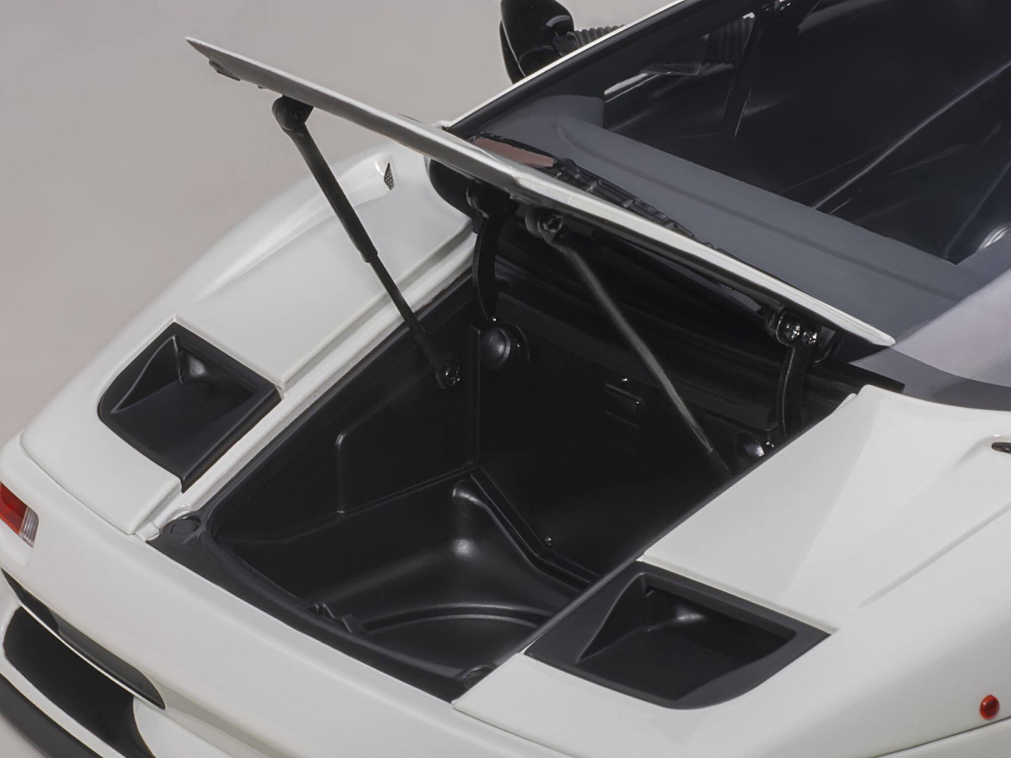 Alt View 2. Autoart - Lamborghini Diablo SV-R Impact White 1/18 Model Car by Autoart.