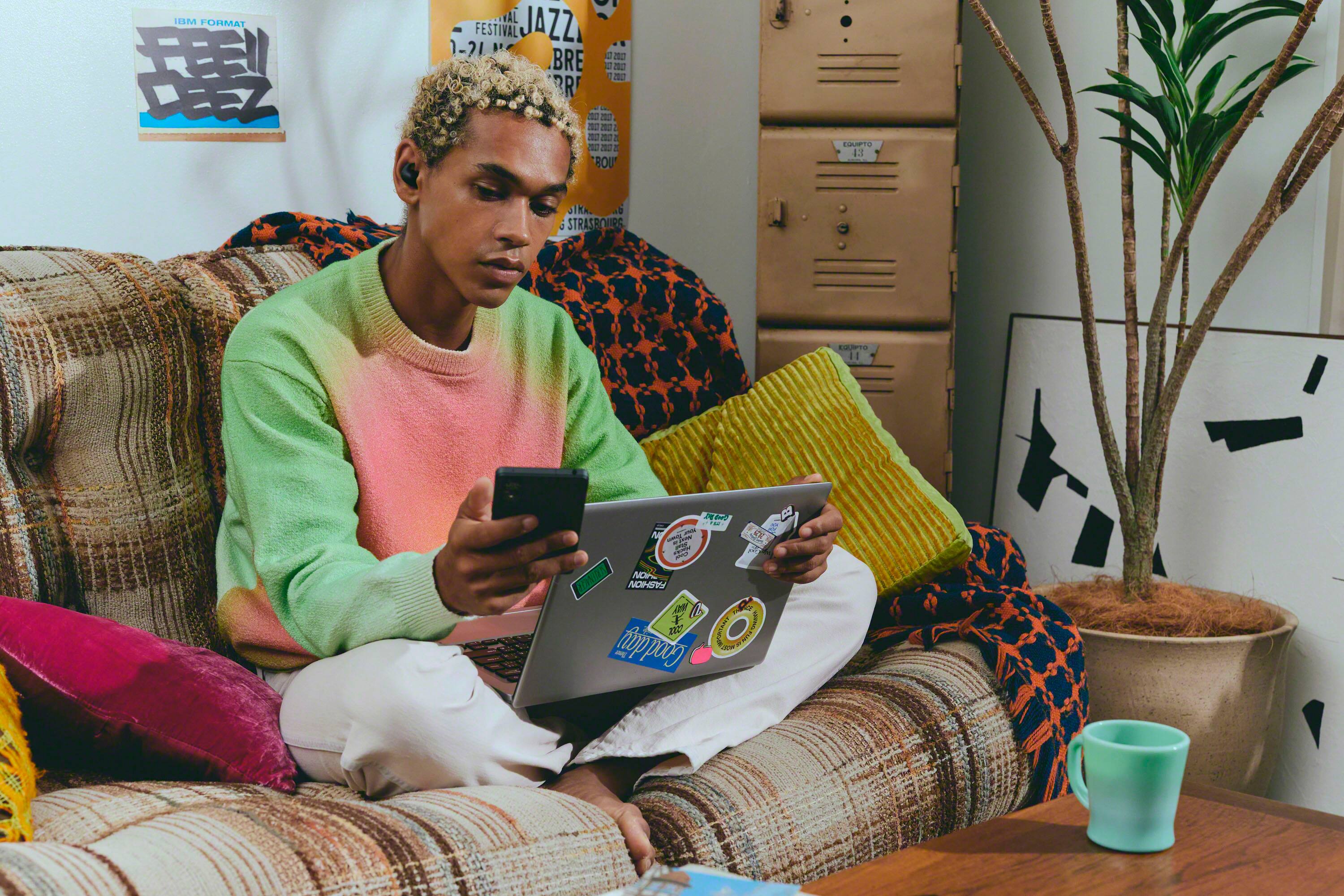 I'm at a festival jazz.i 1-21 a 20 BRE 2 20 I 20 BR 80 1 30 = 1 d = 1 12 1 1 BOU CUPTO E IKA a 2 STRASBOURS F TO I NI  M - FV - _m  i F  NS U2 NOP NOHSVS A  T PT ) I AN   i Goodday.