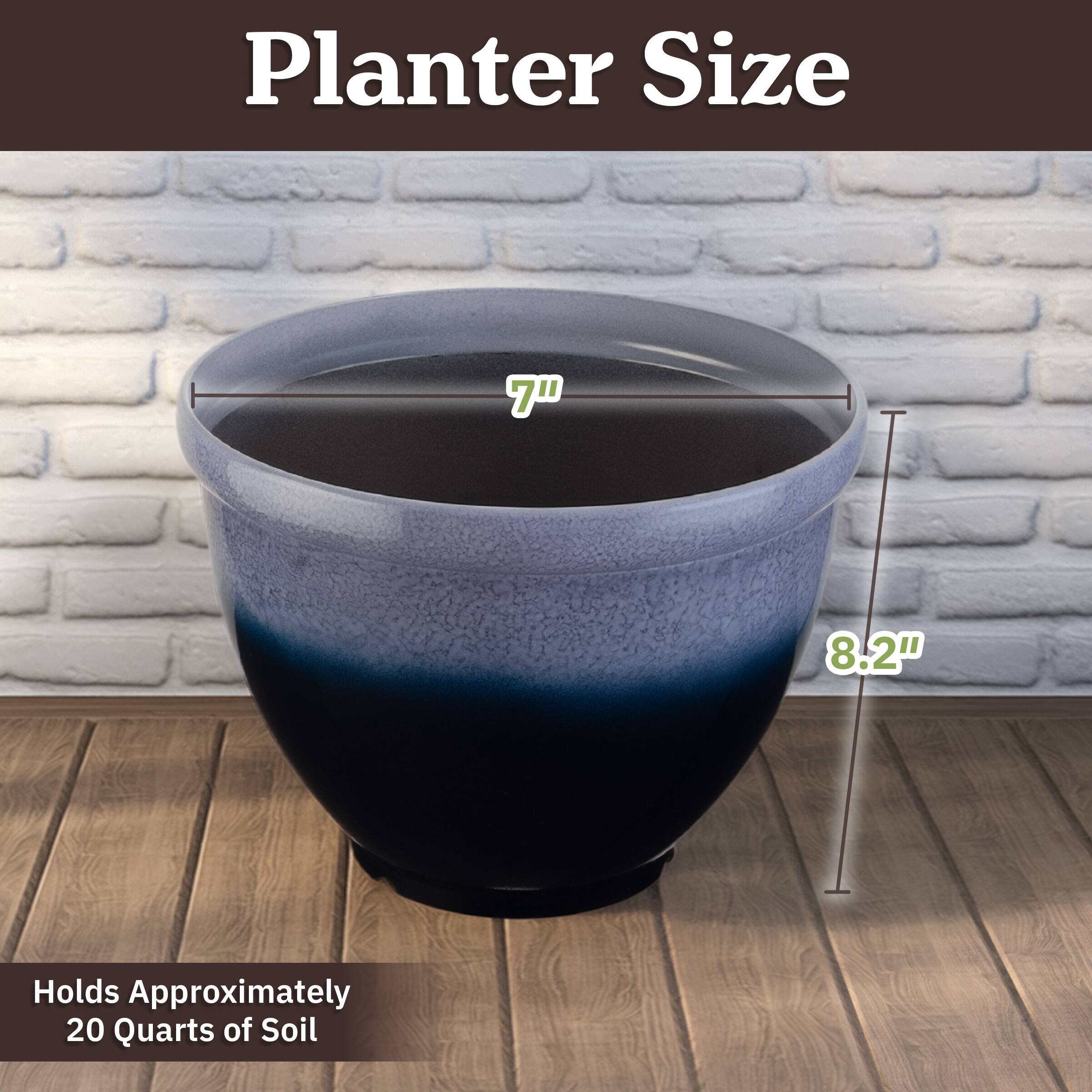 Planter Size  
7" x 8.2"  
Holds Approximately 20 Quarts of Soil