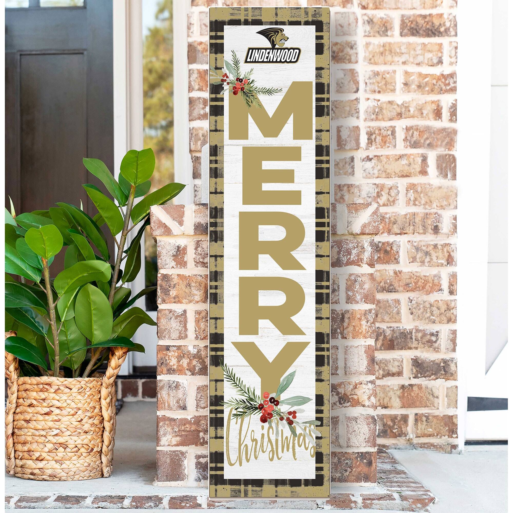 LINDENWOOD  
MERRY  
Christmas