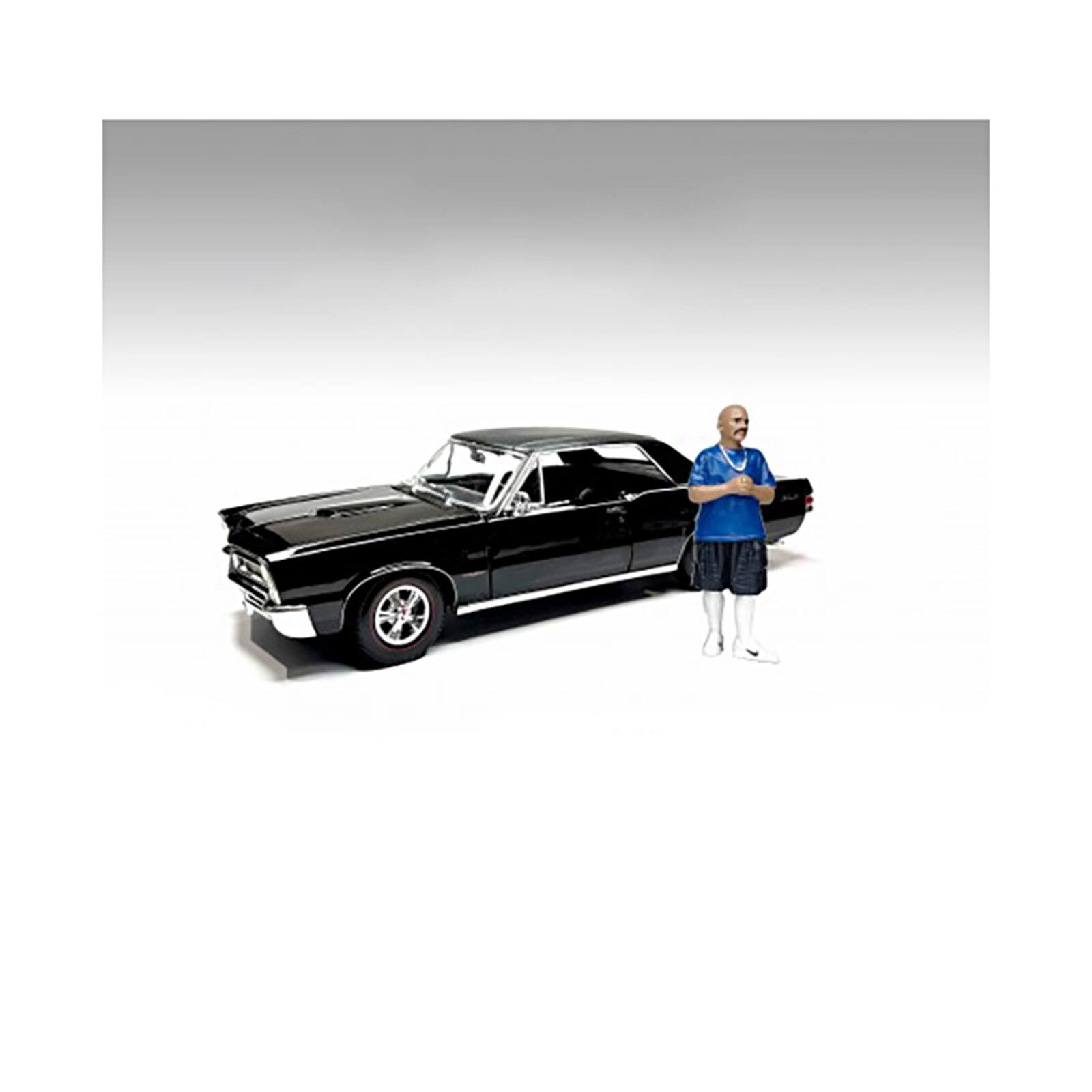 Front. American Diorama - "Hanging Out 3" Figure #3 for 1/24 Scale Models by American Diorama.