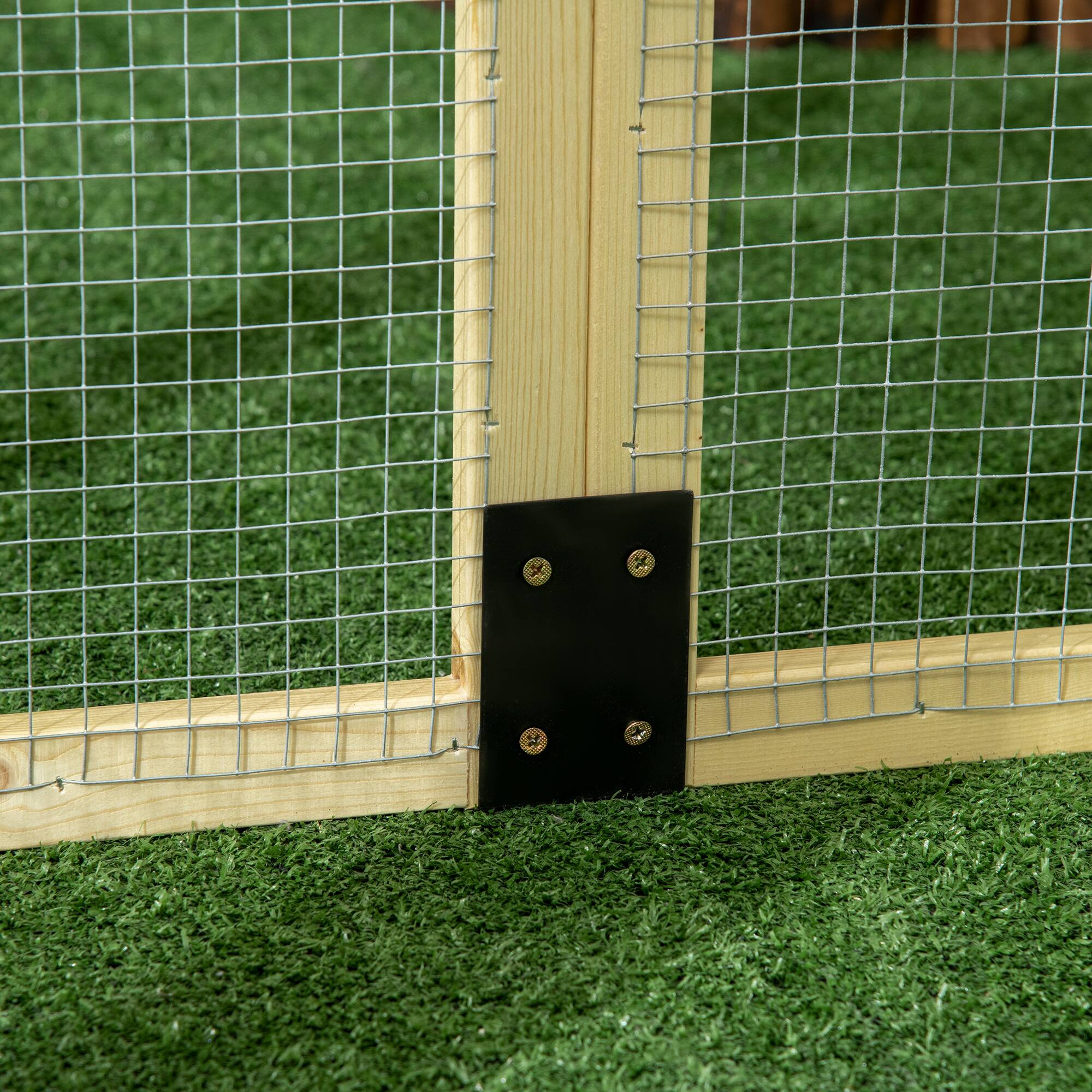 Alt View 5. Pawhut - 4.6'x2.8' Natural Wood Large Wooden Chicken Coop Run, Combinable Design with Perches & Doors for Outdoor Backyard Farm.