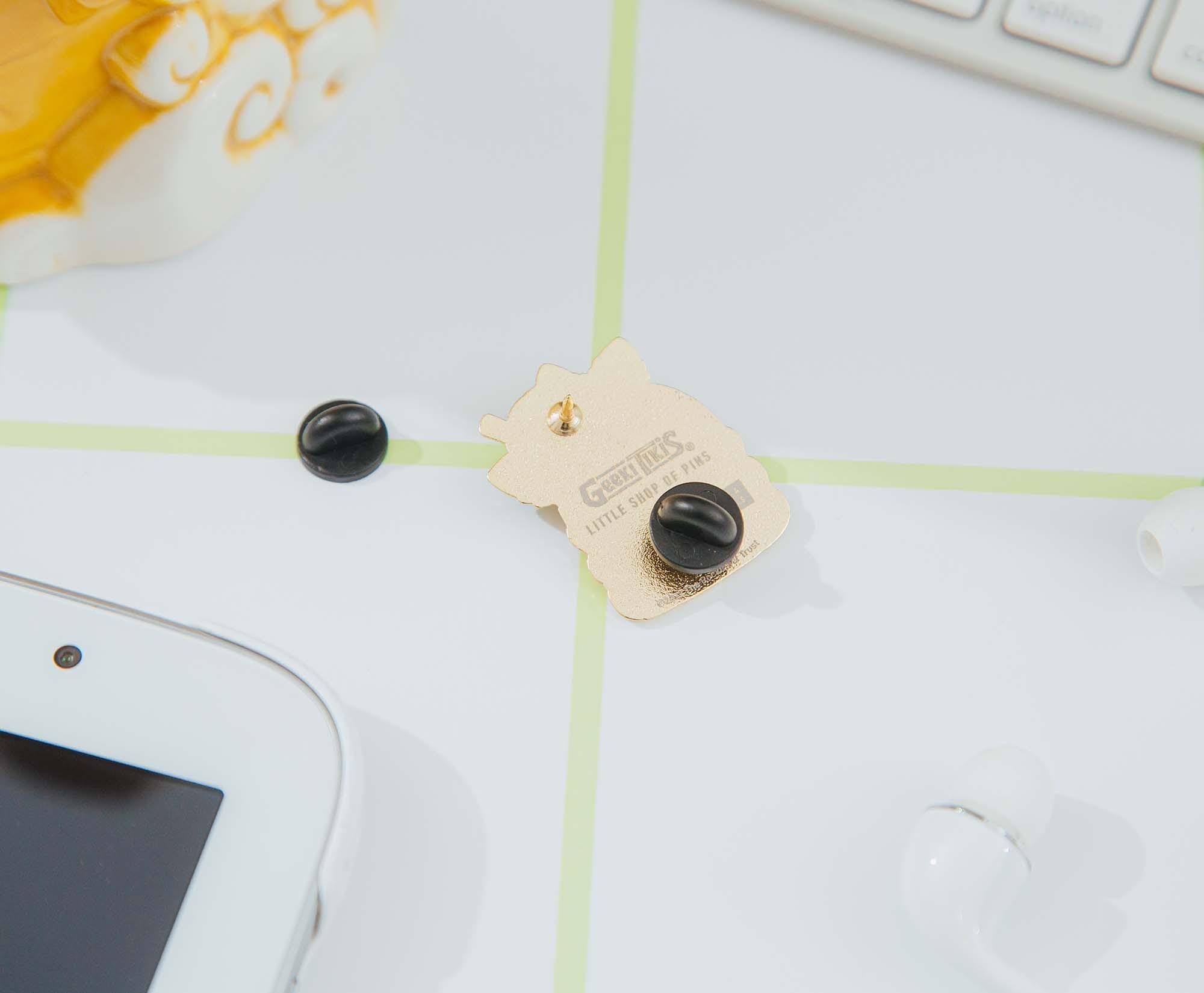 Geeki Tikis, Geeki Tikis of Pins Shop Little Brust