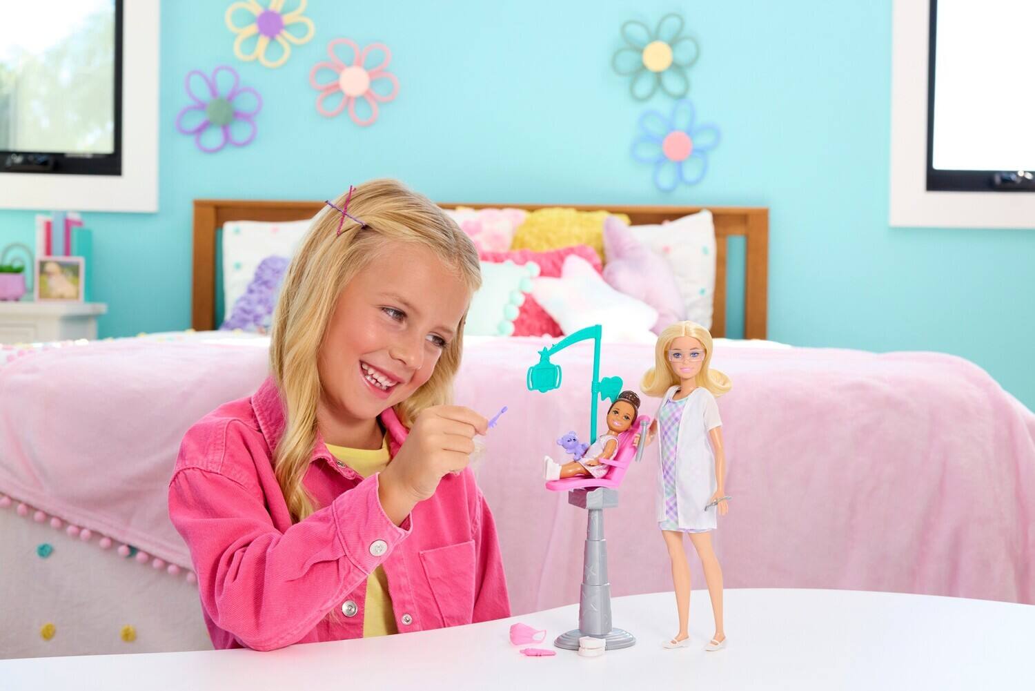 Alt View 4. Mattel - Barbie Careers Dentist Playset with 2 Dolls, Blonde   - COLLECTIBLES - Multicolor.