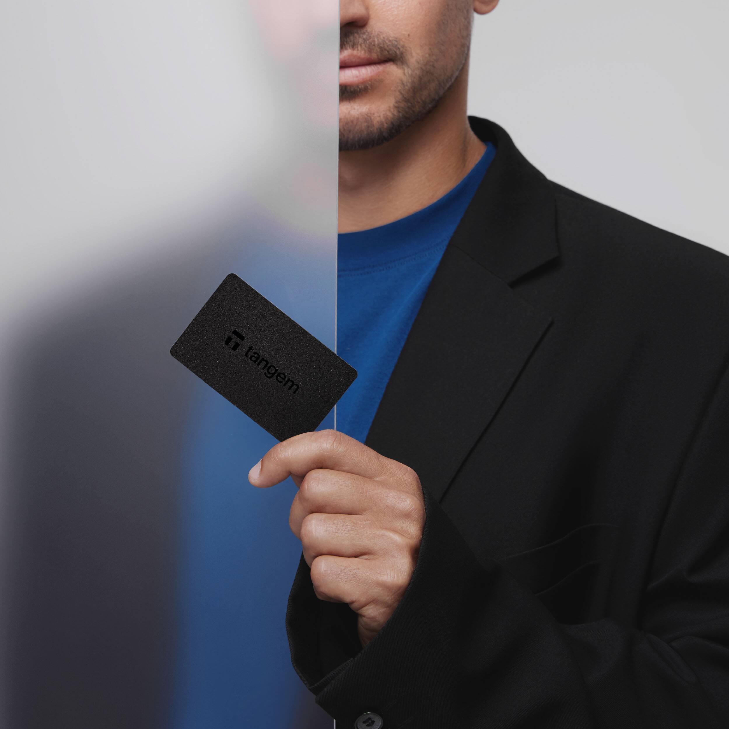 Alt View 4. Tangem - Tangem Wallet Classic - 2 pack - Black.