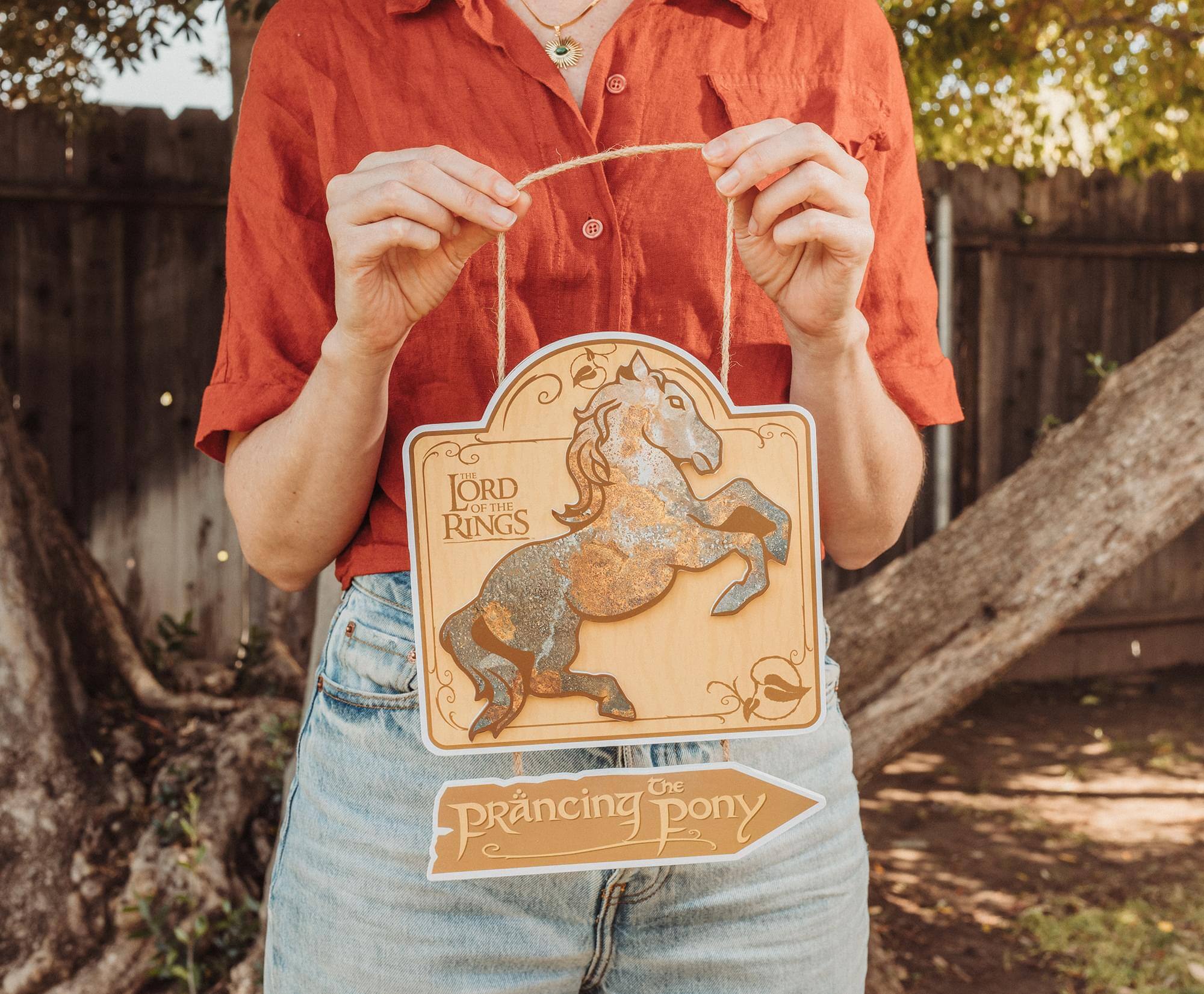 U.S. Lord of the Rings The Prancing Pony