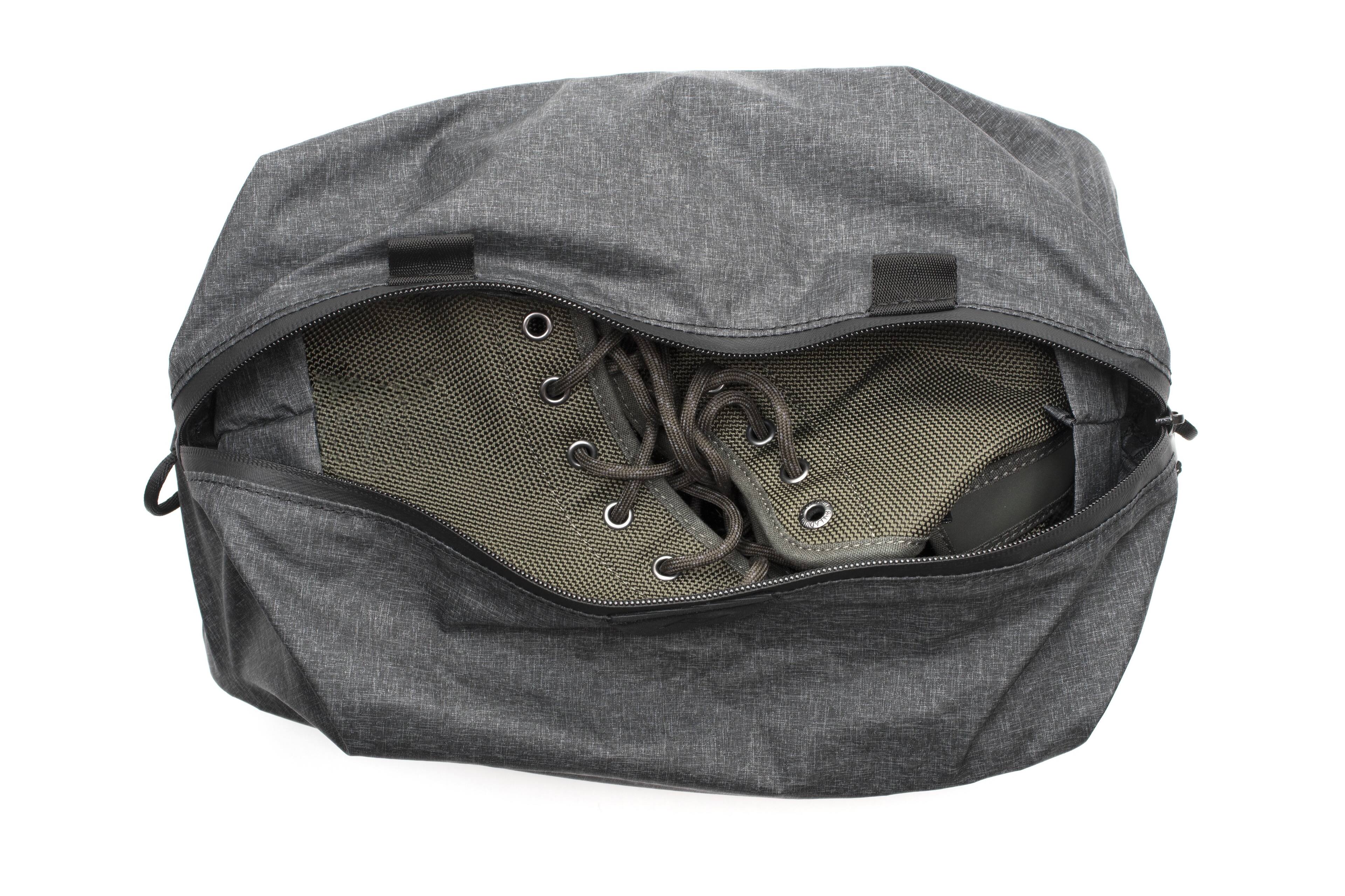 Alt View 13. Peak Design - Shoe Pouch - Charcoal.