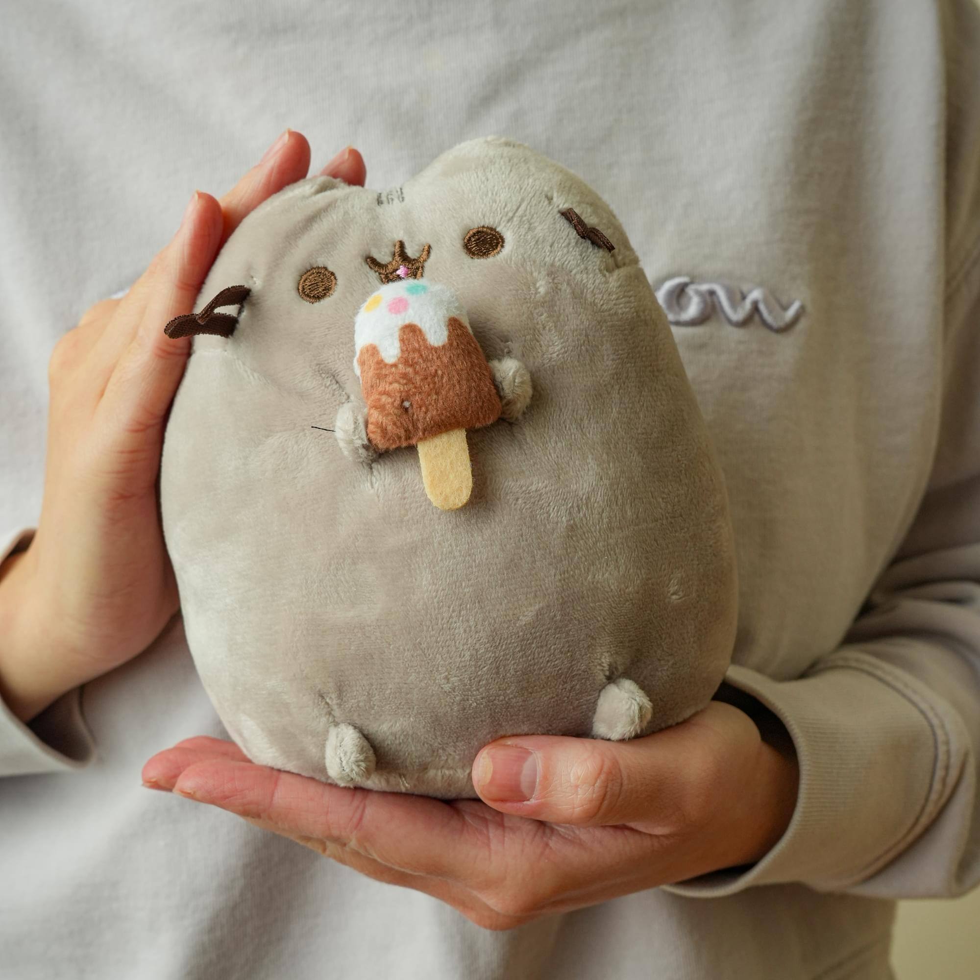 Alt View 4. Fiesta - Pusheen 6.5 Inch Plush | Pusheen with Ice Cream - Gray.