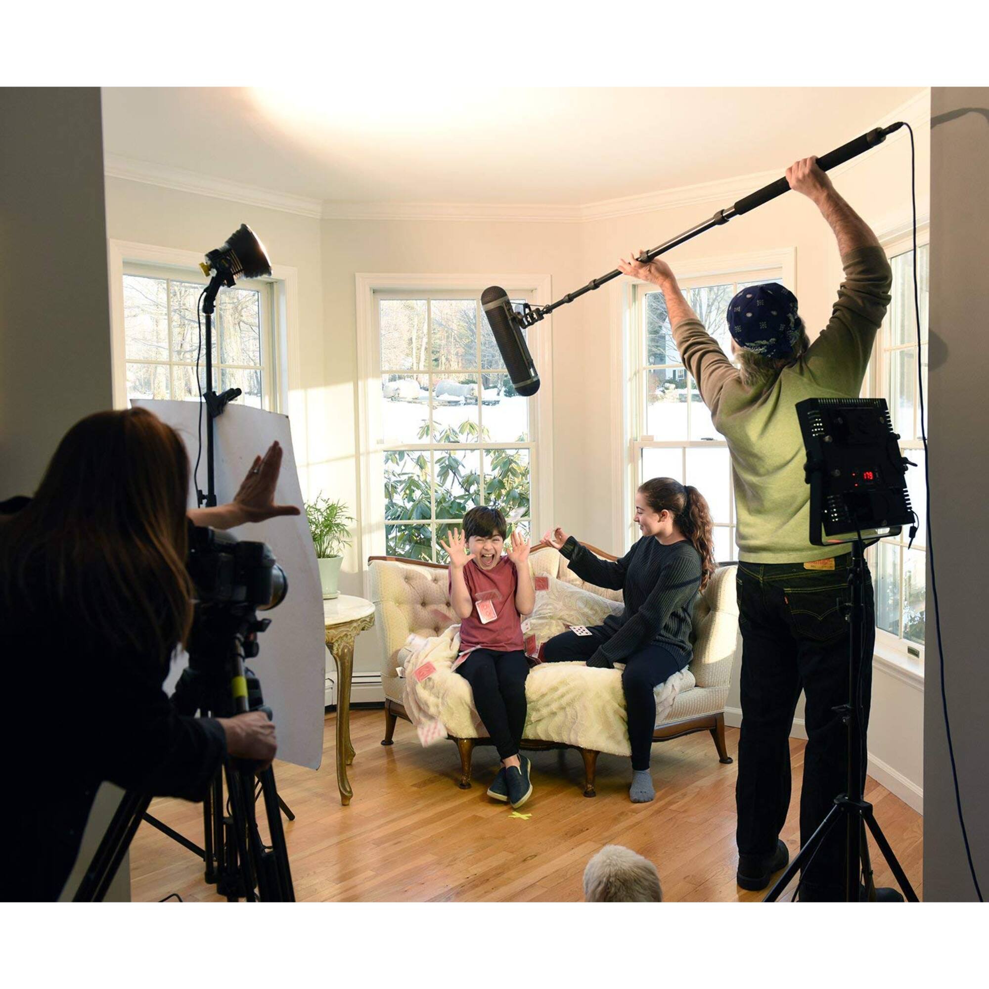 Alt View 6. Lyxpro - Boom Mic Pole with Cable XLR, 5 Section Stretchable Shotgun Mic Pole Extends 2.4'-9.25’ - Black.