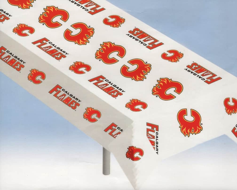 Rico Industries - Calgary Flames NHL Plastic Vinyl Picnic Table Cover - Multi