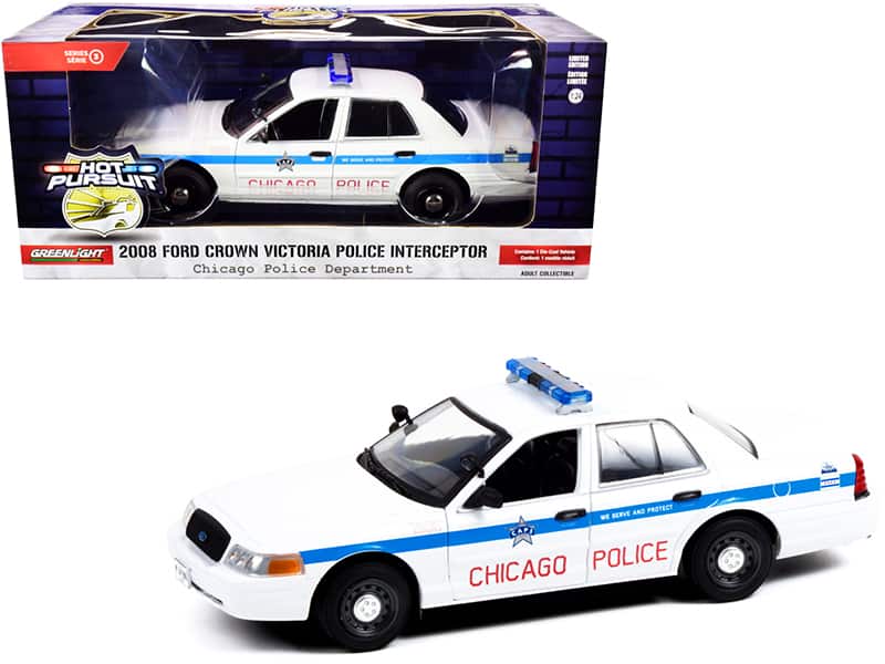 Greenlight - 2008 Ford Crown Victoria Police Interceptor CAPS Chicago Police Dept Hot Pursuit 1/24 - White with Blue Stripes