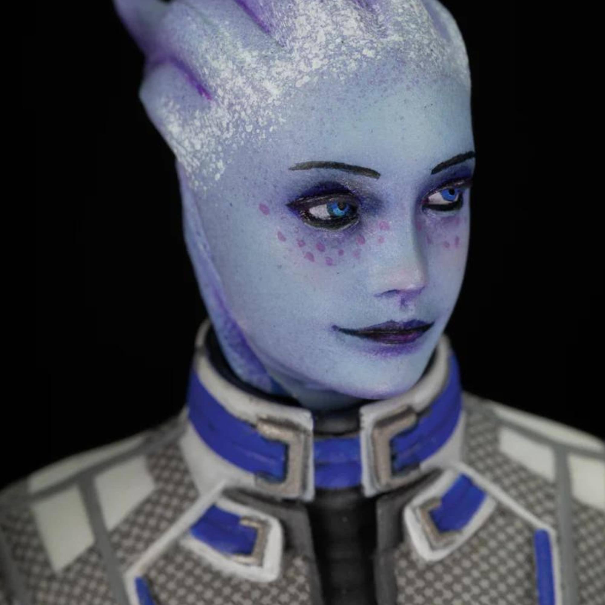 Alt View 5. Dark Horse Comics - Mass Effect Liara T'Soni 8.5 Inch PVC Figure - Blue.