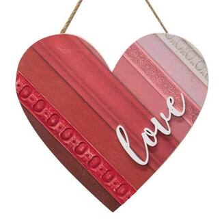 *Love Wooden Heart Hanger