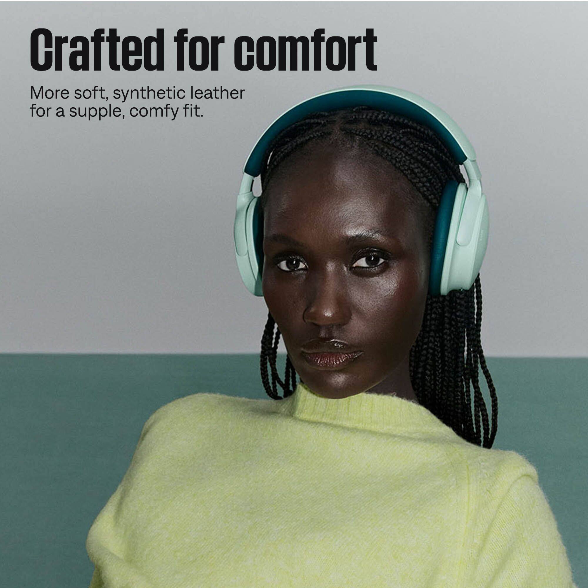 Crafted for comfort

More soft, synthetic leather for a supple, comfy fit.