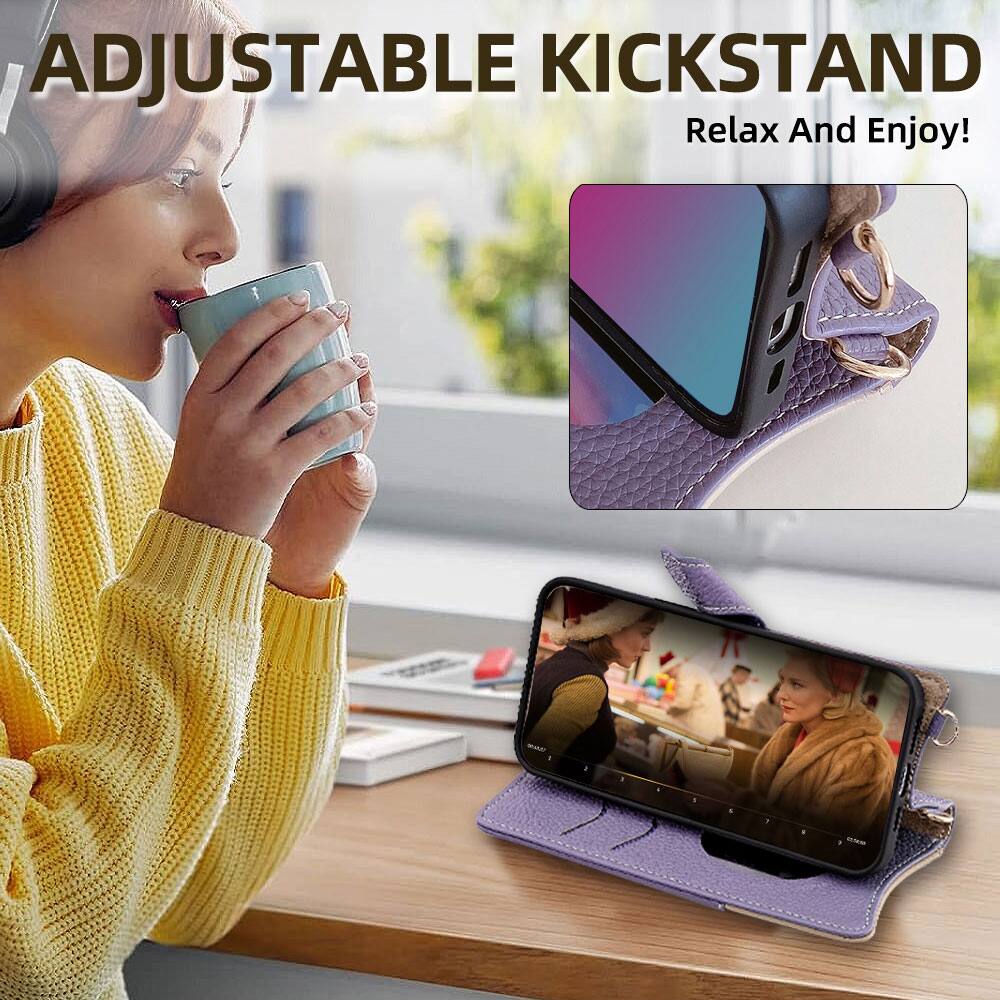 ADJUSTABLE KICKSTAND  
Relax And Enjoy!