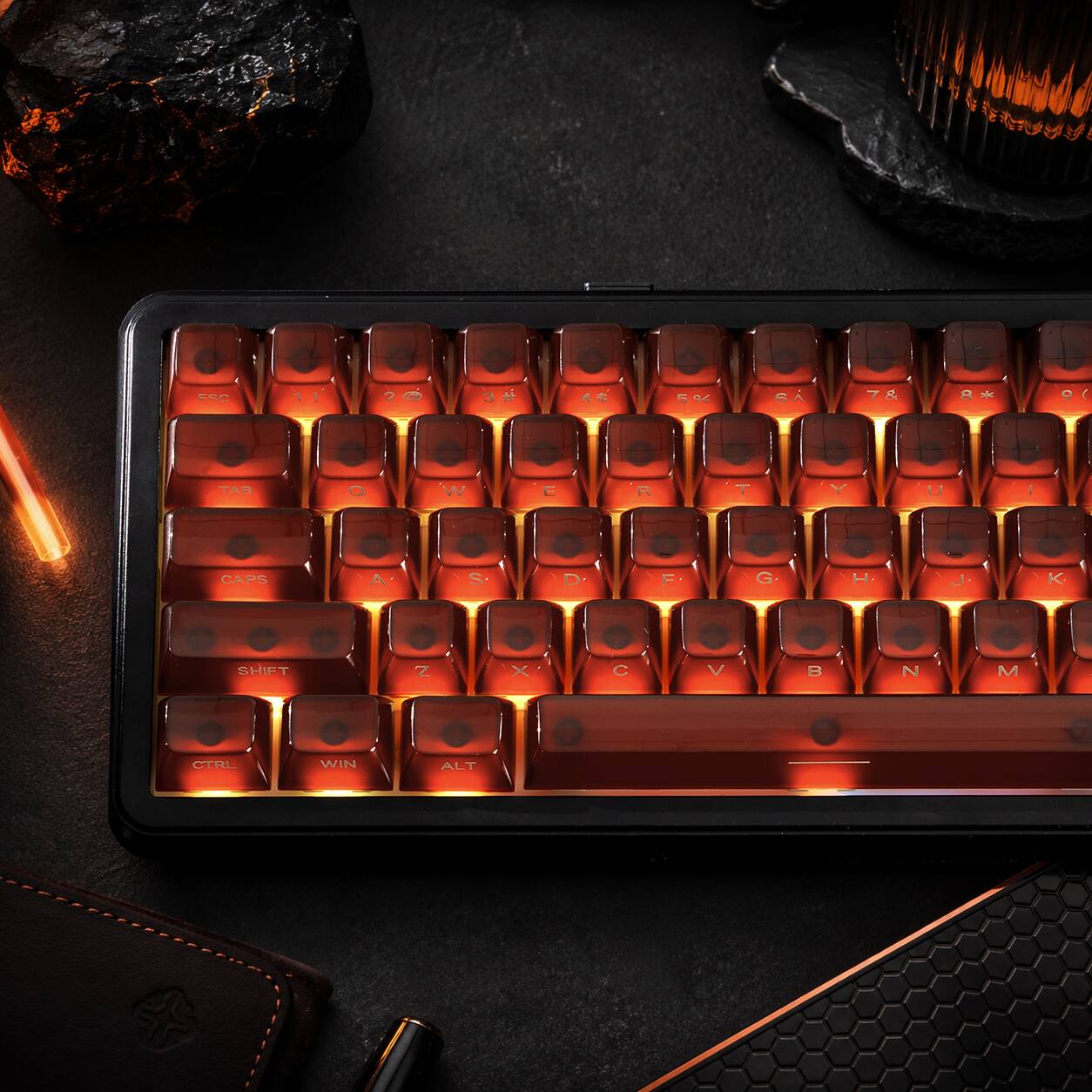 ESC 1 2 3 4 5 6 7 8 9 0 - = Q W E R T Y U I O P [ ] \ CAPS A S D F G H J K L ; ' SHIFT Z X C V B N M CTRL WIN ALT