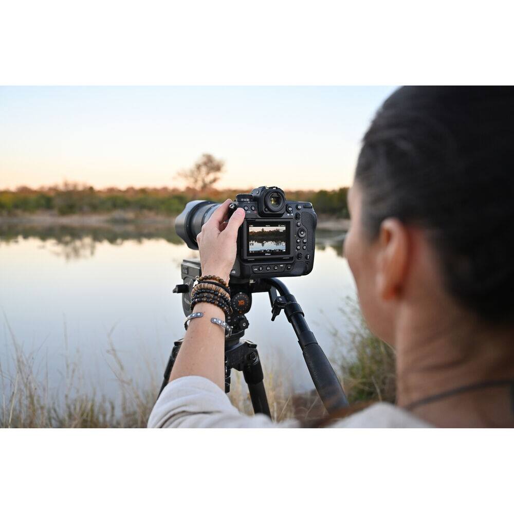 Alt View 6. Nikon - Nikon Z9 Flagship Professional Full-Frame Stills/Video FX-Format Mirrorless Camera Bundle.