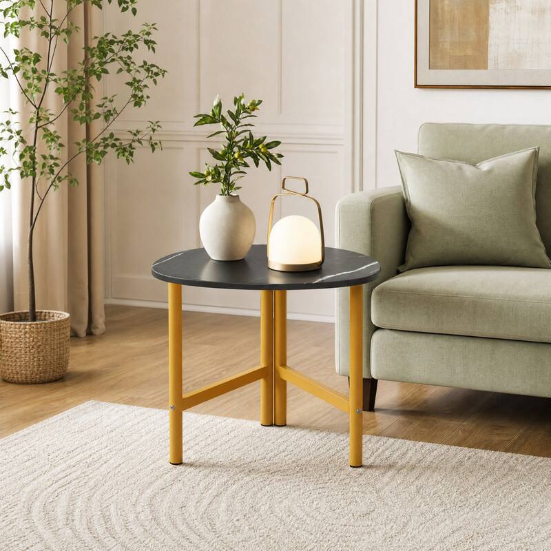 Angle. WELLFOR - Triangle Coffee Table with Metal Legs, Center Table Suitable for Living Rooms, Apartments - Black.