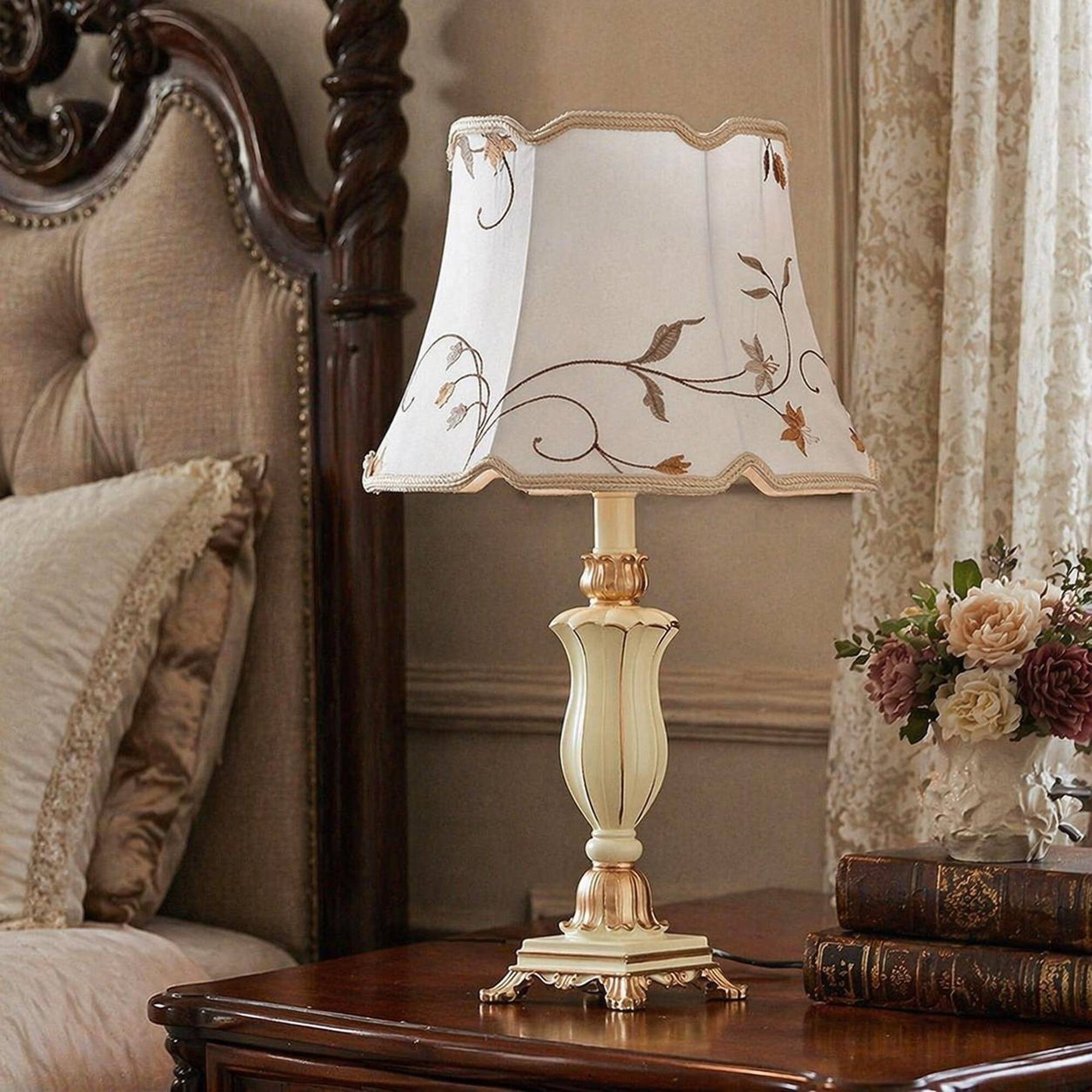 Back. RYHNUYNE - Beige Floral Gauze Table Lamp with Resin Base Vintage Farmhouse Nightstand Lighting - Beige.