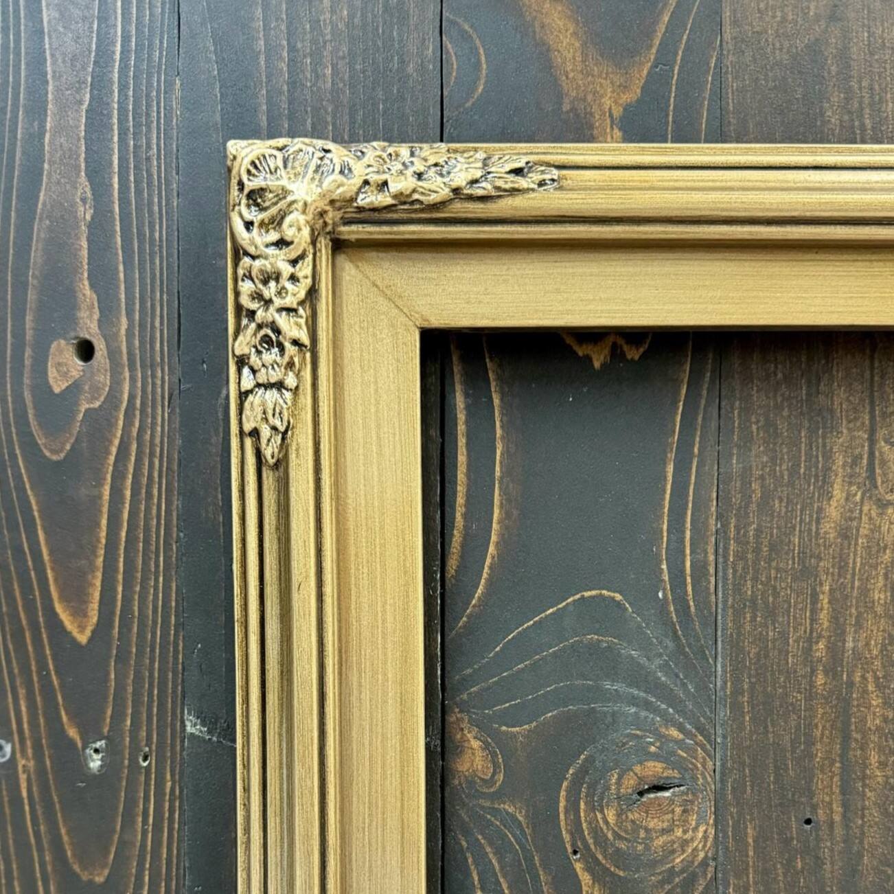 Back. LAREDO FRAME FACTORY - 50 inch Handmade ornate Tv frame for Samsung The Frame tv and Frame Pro Model - ANTIQUE GOLD.