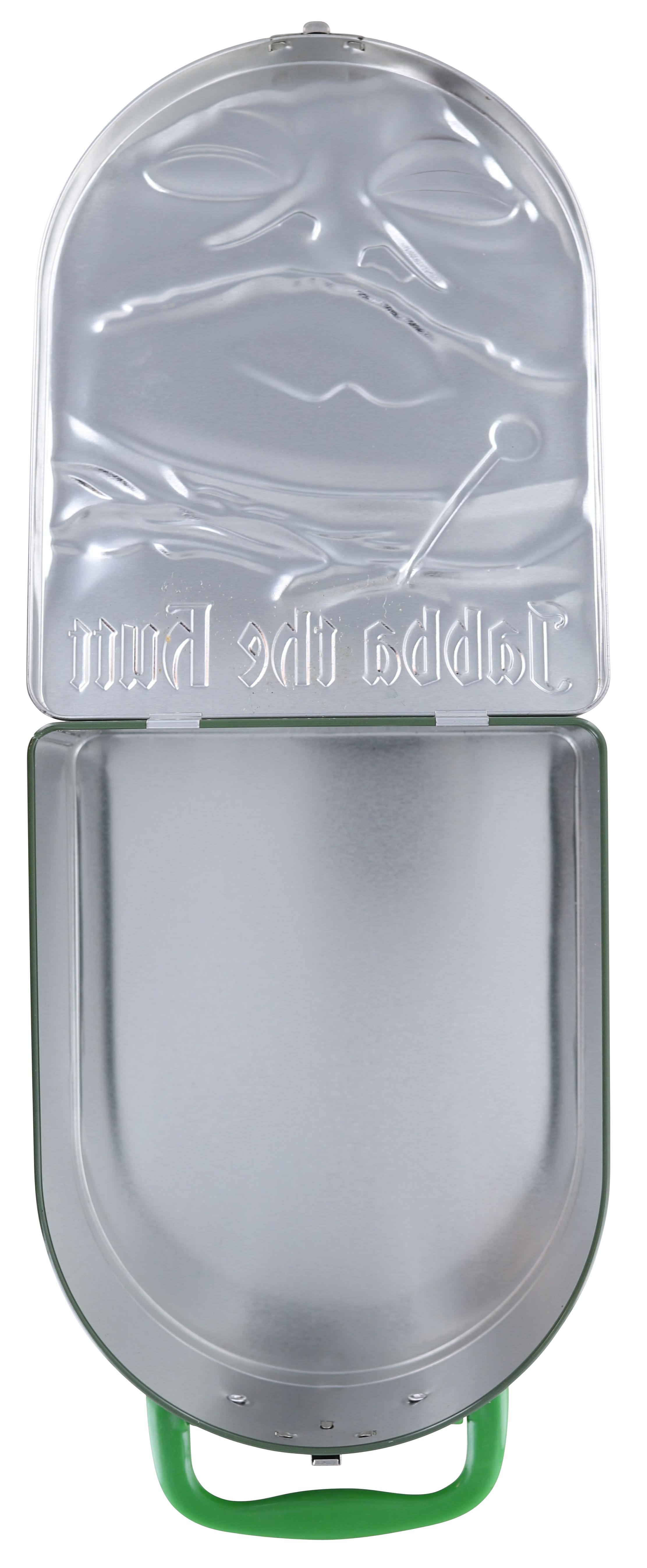 The text on the image reads: "L'Oréal Paris."