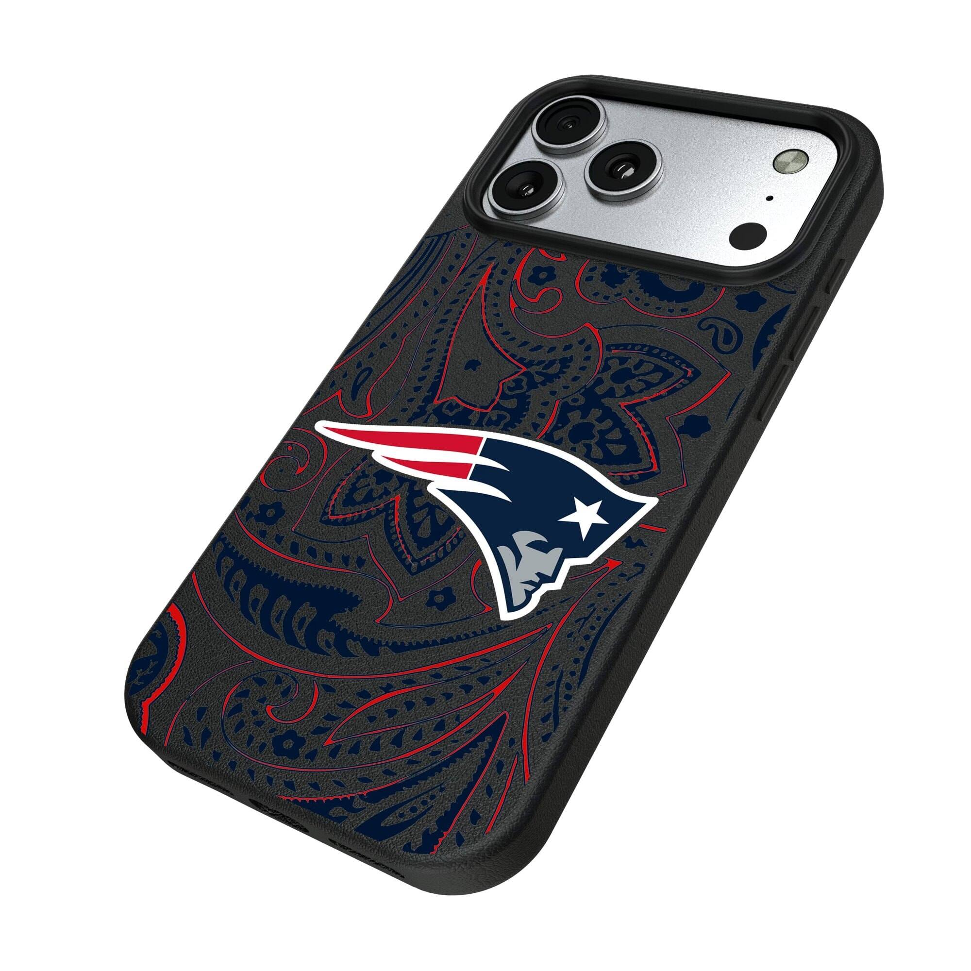 Alt View 1. Keyscaper - Paisley iPhone Magnetic Bump Case - 15 Pro Max - Black.