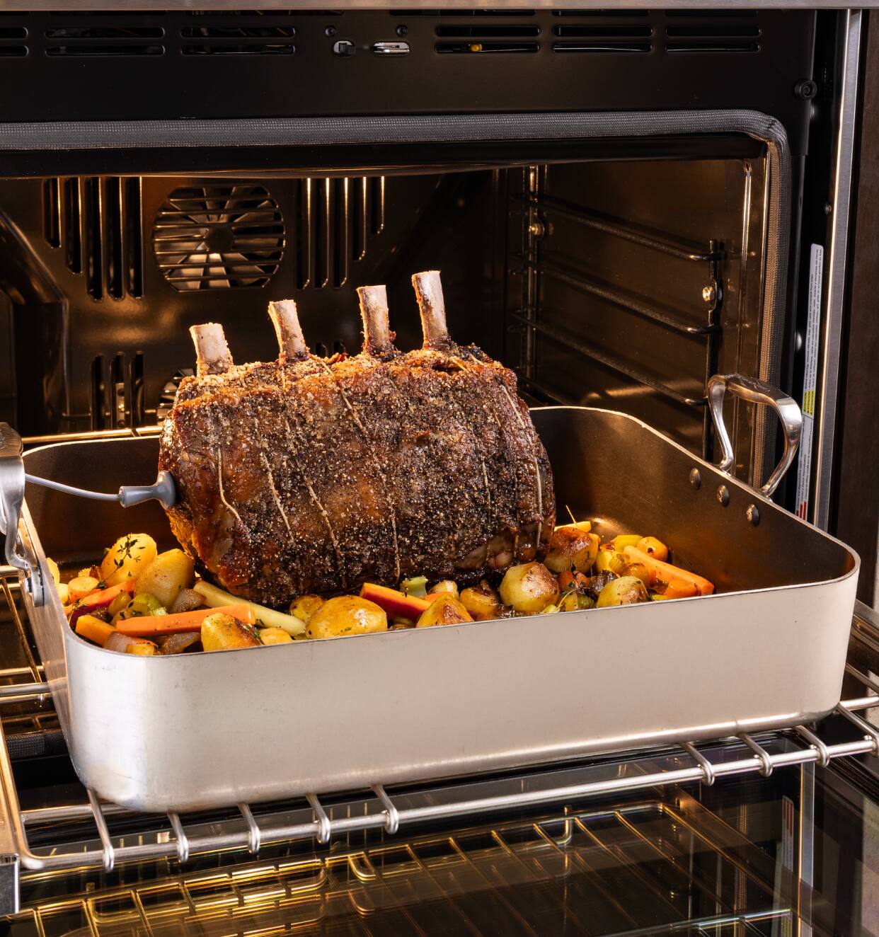 Alt View 14. Monogram - Statement 30" Smart Built-In Single Electric True European Convection with Direct Air Wall Oven with No-Preheat Air Fry - Stainless Steel.