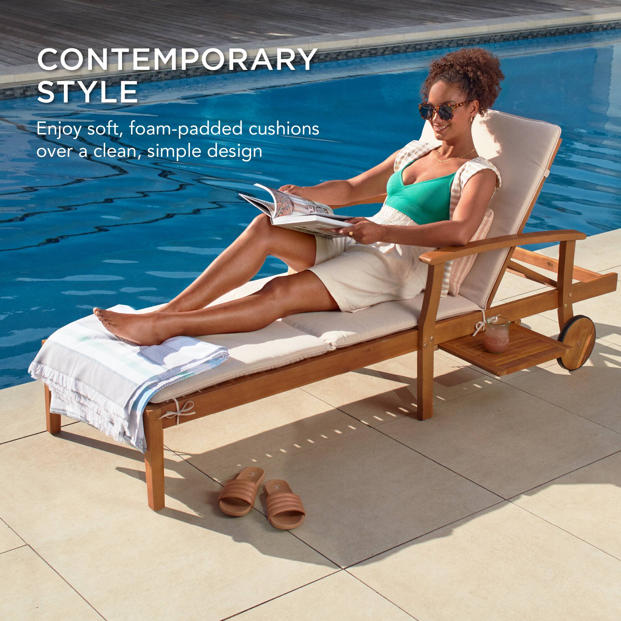 CONTEMPORARY STYLE

Enjoy soft, foam-padded cushions over a clean, simple design