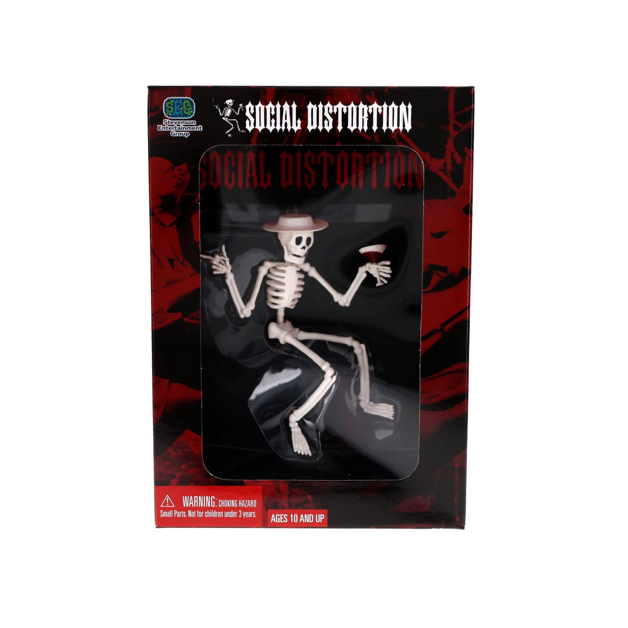 S3E Fnsea agcatd Coa SOCIAL DISTORTION Gro SOCIAL DISTORTION WARNING: CHOKING HAZARD Small Parts. Not For children under 3 years AGES 10 AND UP