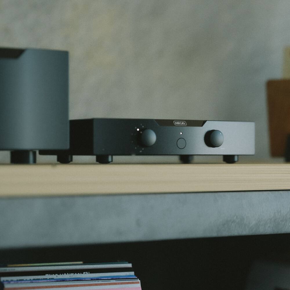 Alt View 2. Hegel - Hegel P30A Preamplifier - Black.