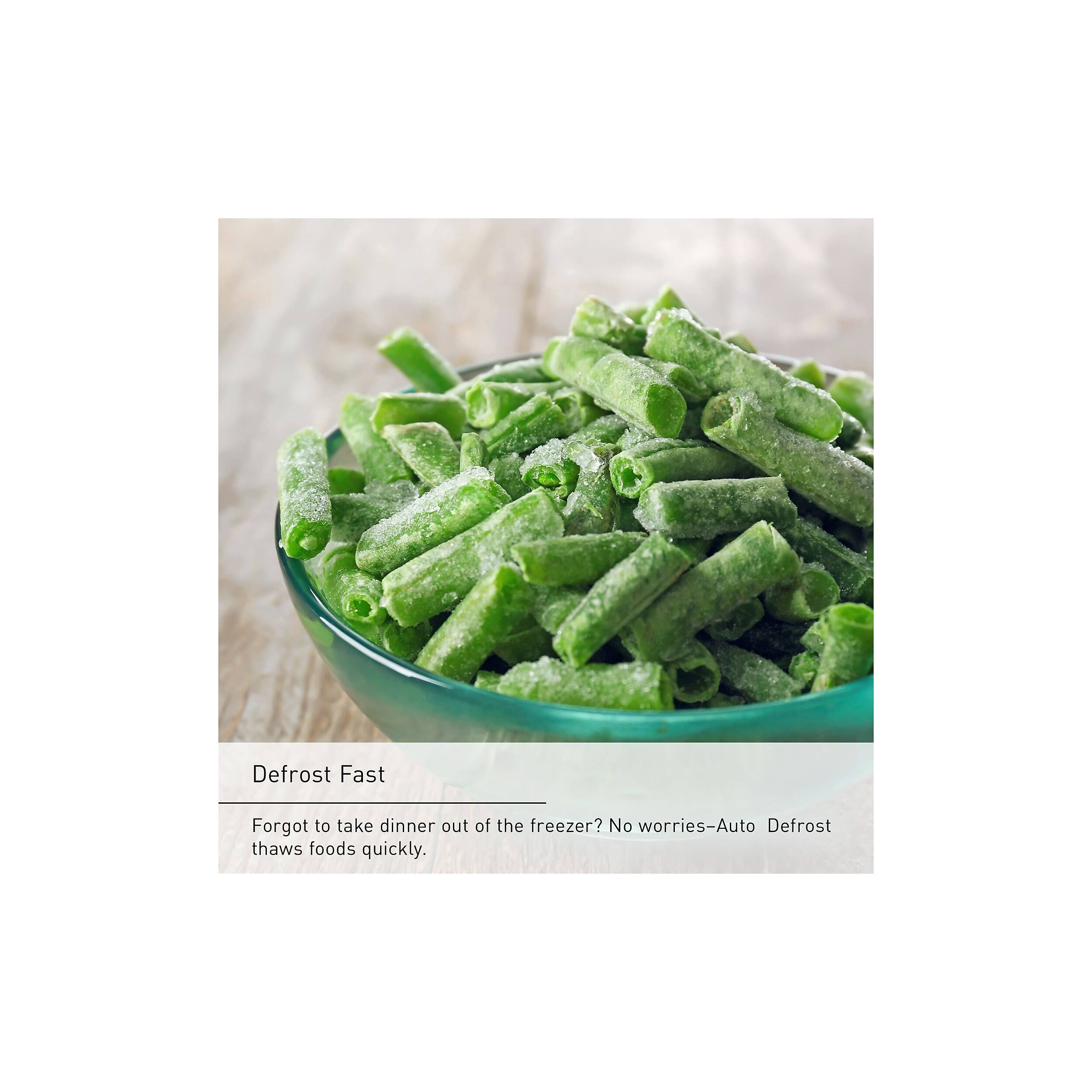 Defrost Fast

Forgot to take dinner out of the freezer? No worries—Auto Defrost thaws foods quickly.