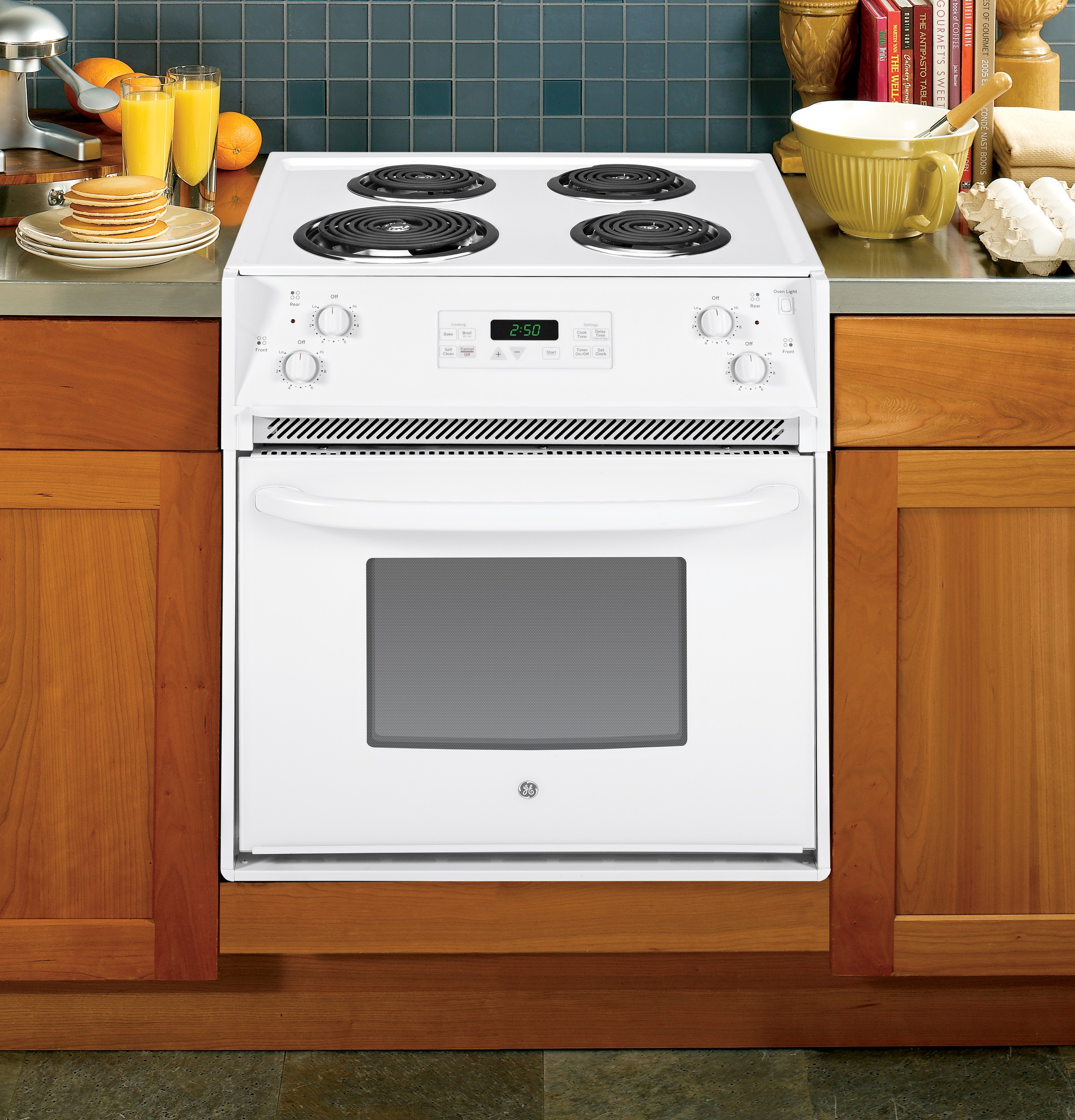 GE Profile 27-in 3.0 cu ft Self-Cleaning Drop-In Electric Range (White) at