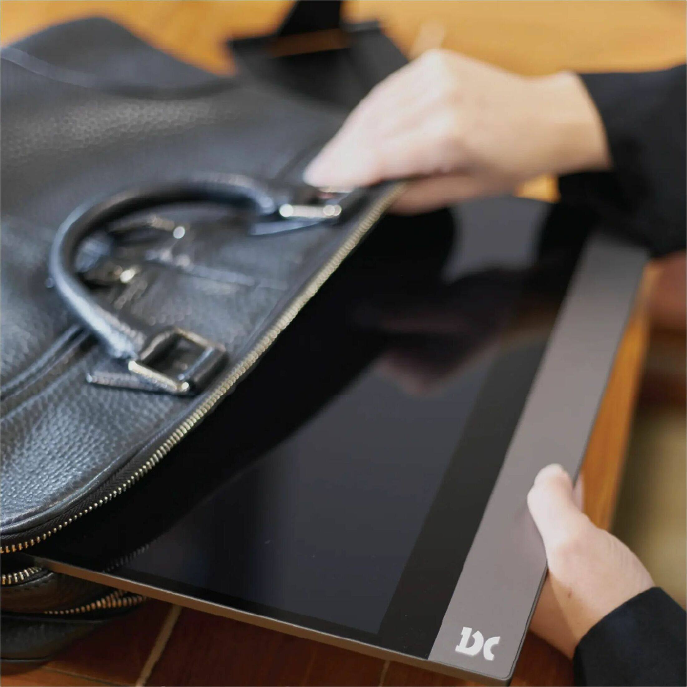 Alt View 20. Espresso Displays - 15.6" IPS LED FHD Monitor (VGA, USB, HDMI, DVI) - Black.