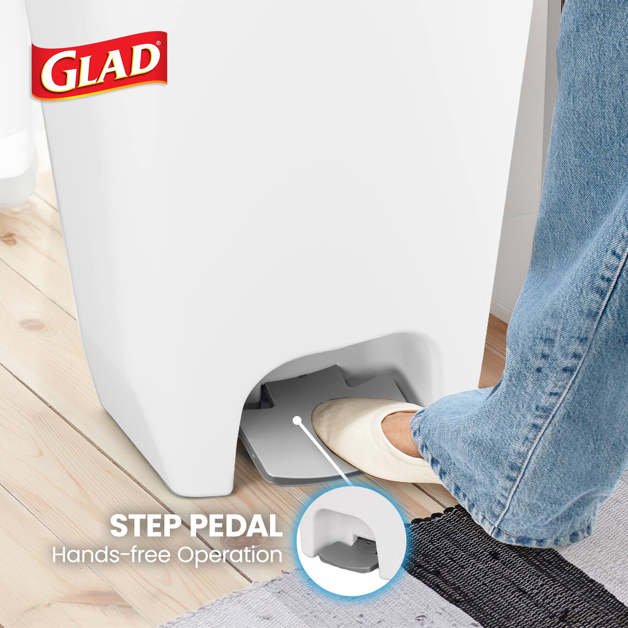 GLAD

STEP PEDAL
Hands-free Operation